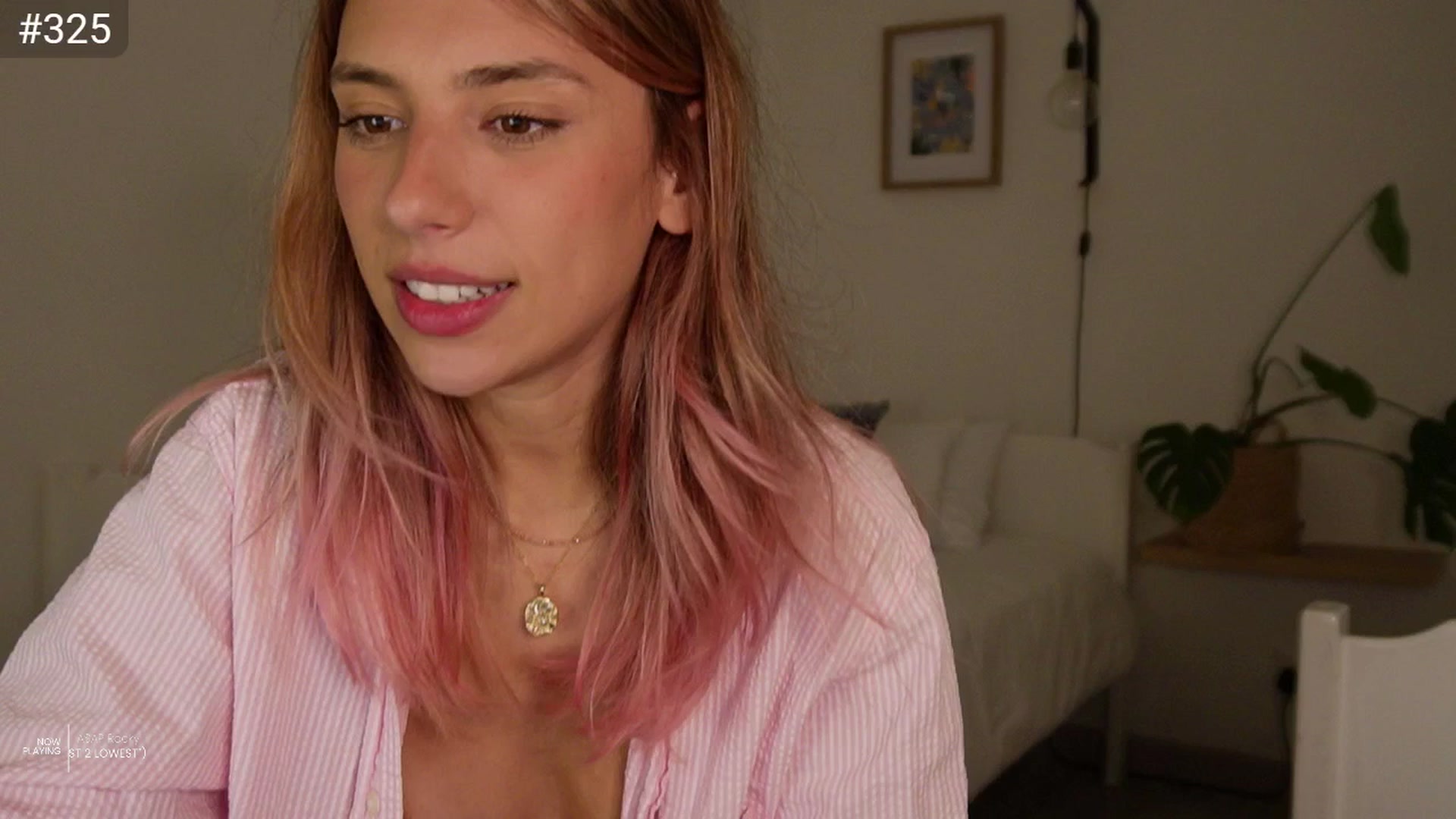 Gallery image thumbnail from AlexaBlancOh's myfreecams stream on, 08/27/2025, 04:17 image 10 of 20