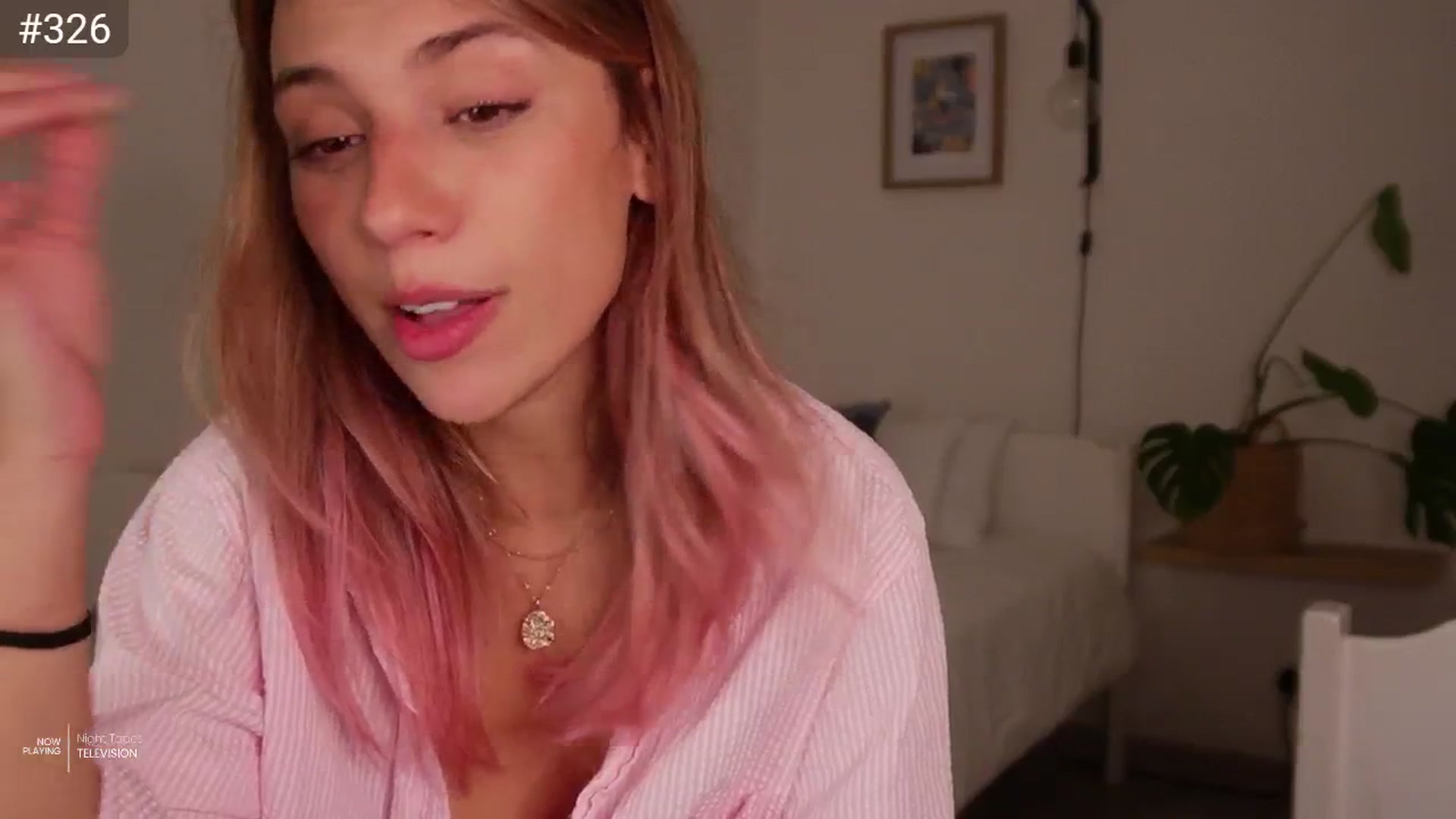Gallery image thumbnail from AlexaBlancOh's myfreecams stream on, 08/27/2025, 04:17 image 13 of 20