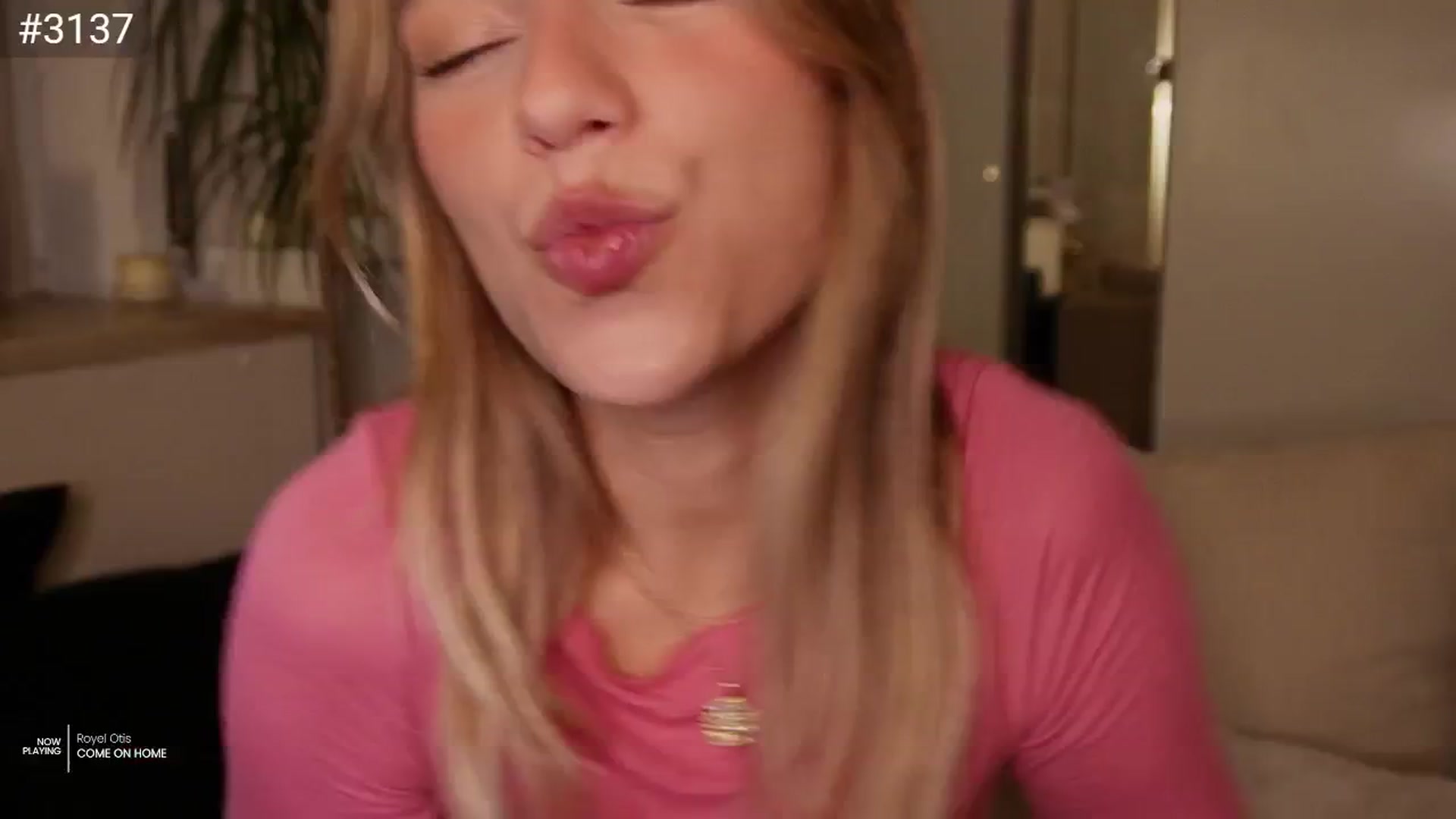 Gallery image thumbnail from AlexaBlancOh's myfreecams stream on, 09/12/2025, 07:00 image 4 of 20