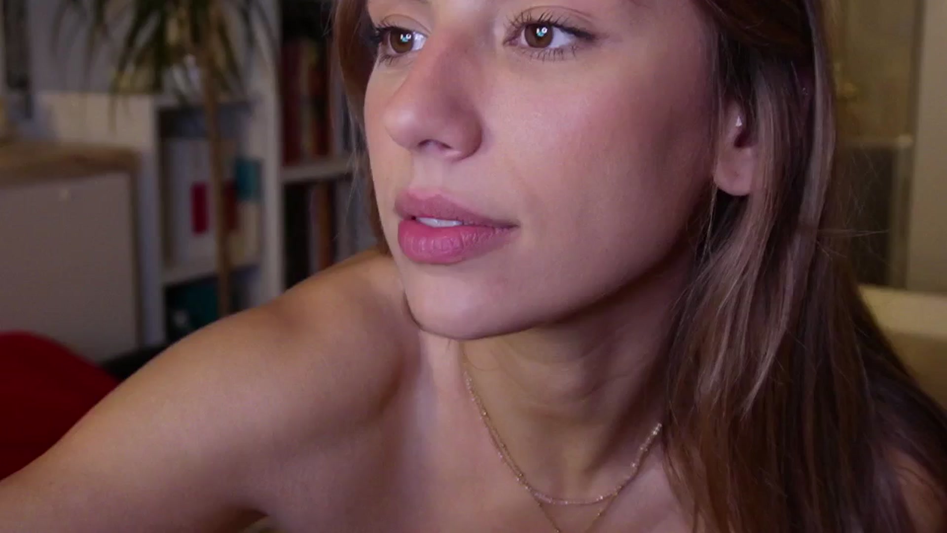 Gallery image thumbnail from AlexaBlancOh's myfreecams stream on, 09/22/2025, 07:12 image 16 of 20