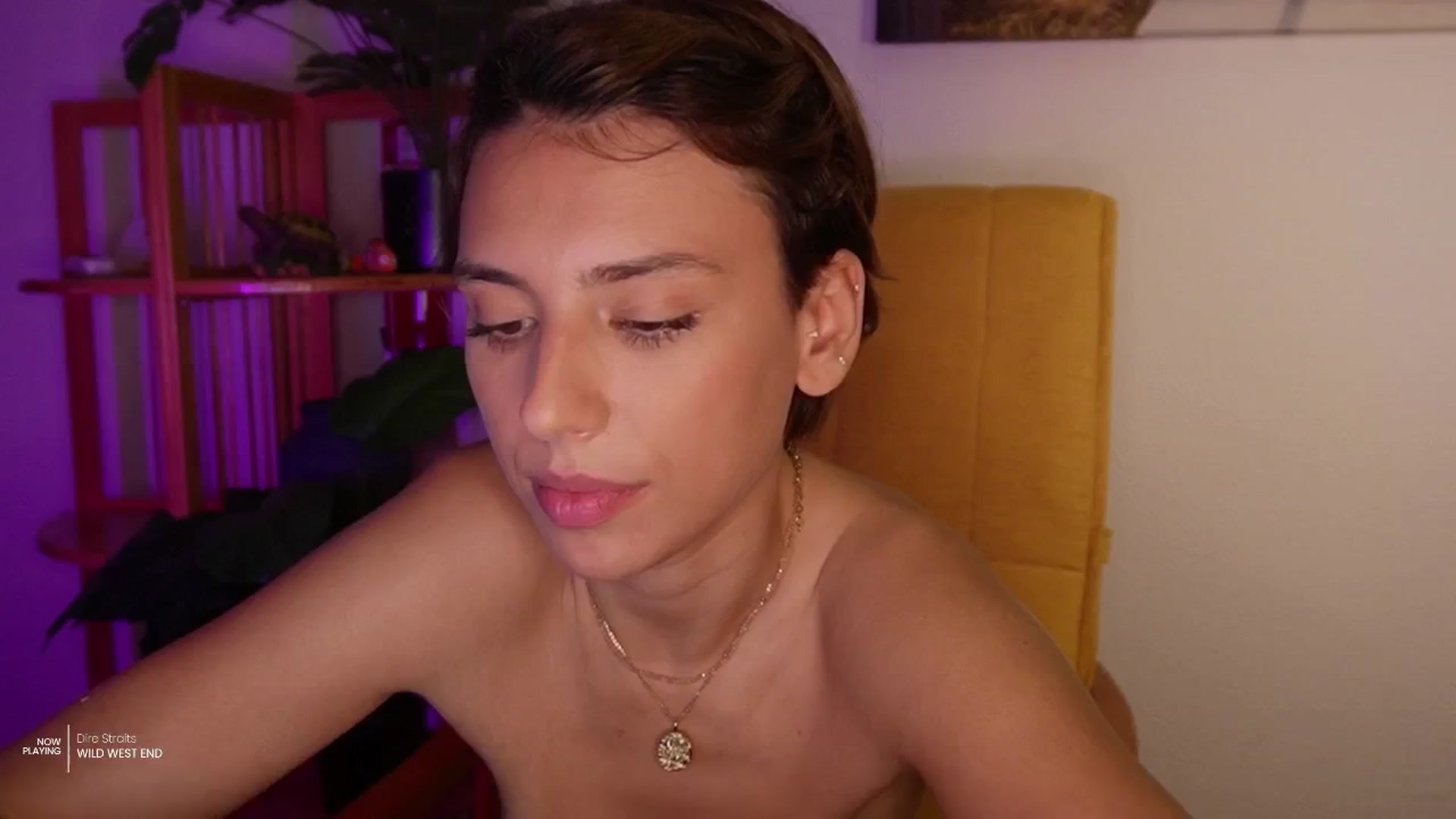 Gallery image thumbnail from AlexaBlancOh's myfreecams stream on, 10/01/2025, 07:26 image 13 of 20