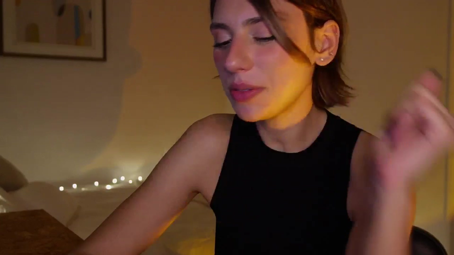 Gallery image thumbnail from AlexaBlancOh's myfreecams stream on, 12/28/2025, 05:44 image 7 of 20