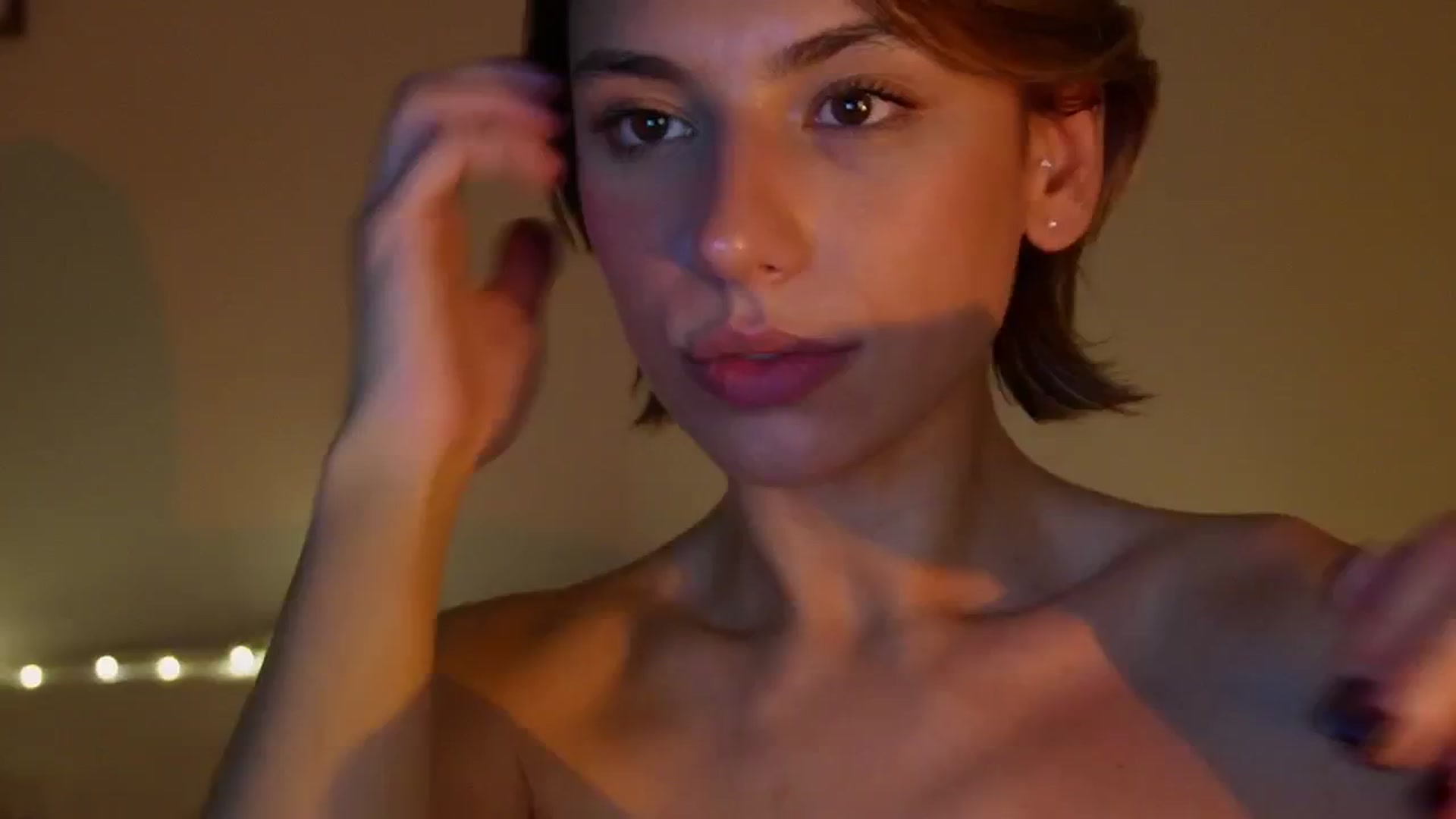 Gallery image thumbnail from AlexaBlancOh's myfreecams stream on, 12/29/2025, 08:51 image 1 of 20