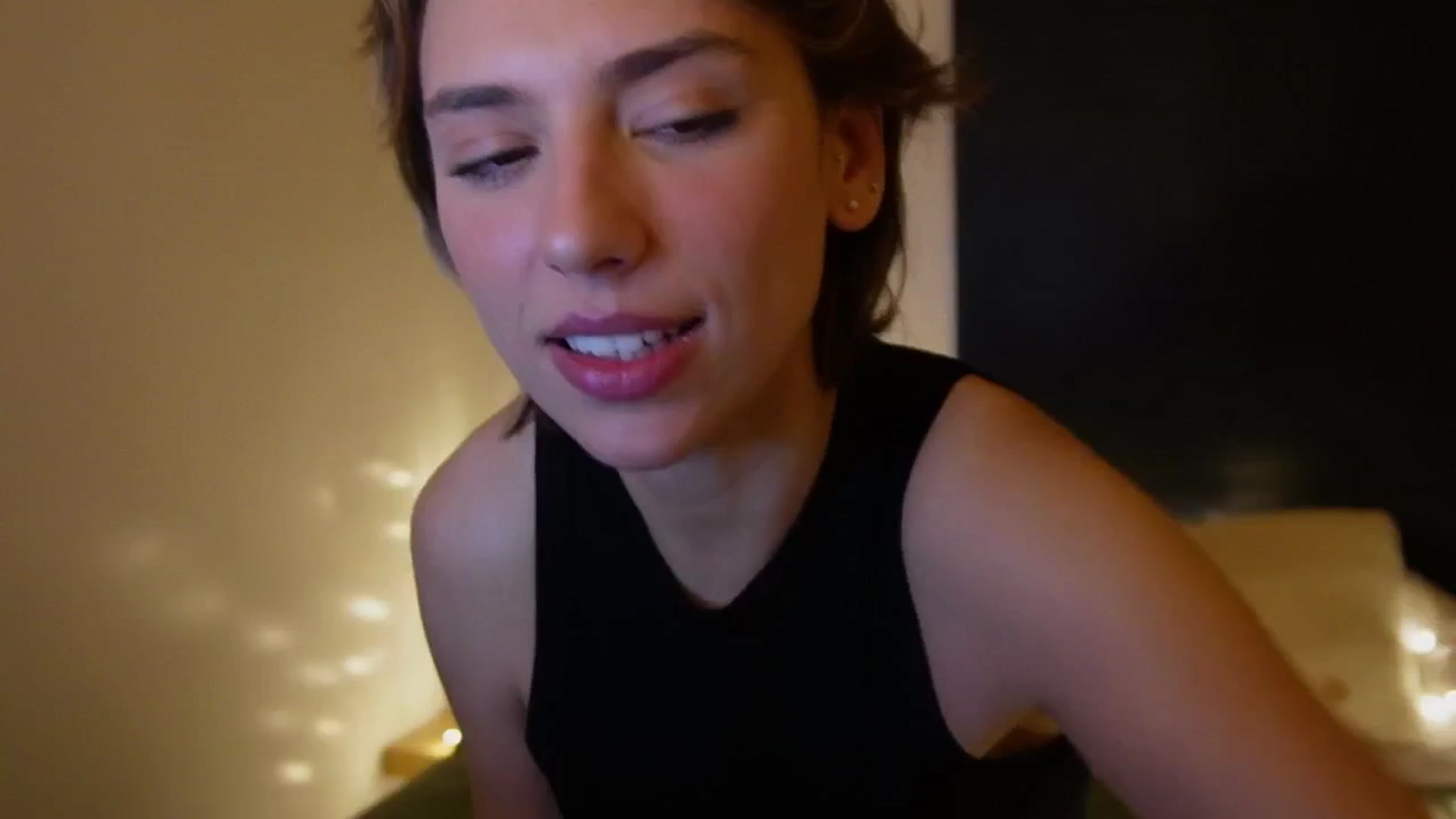 Gallery image thumbnail from AlexaBlancOh's myfreecams stream on, 01/13/2026, 07:57 image 12 of 20