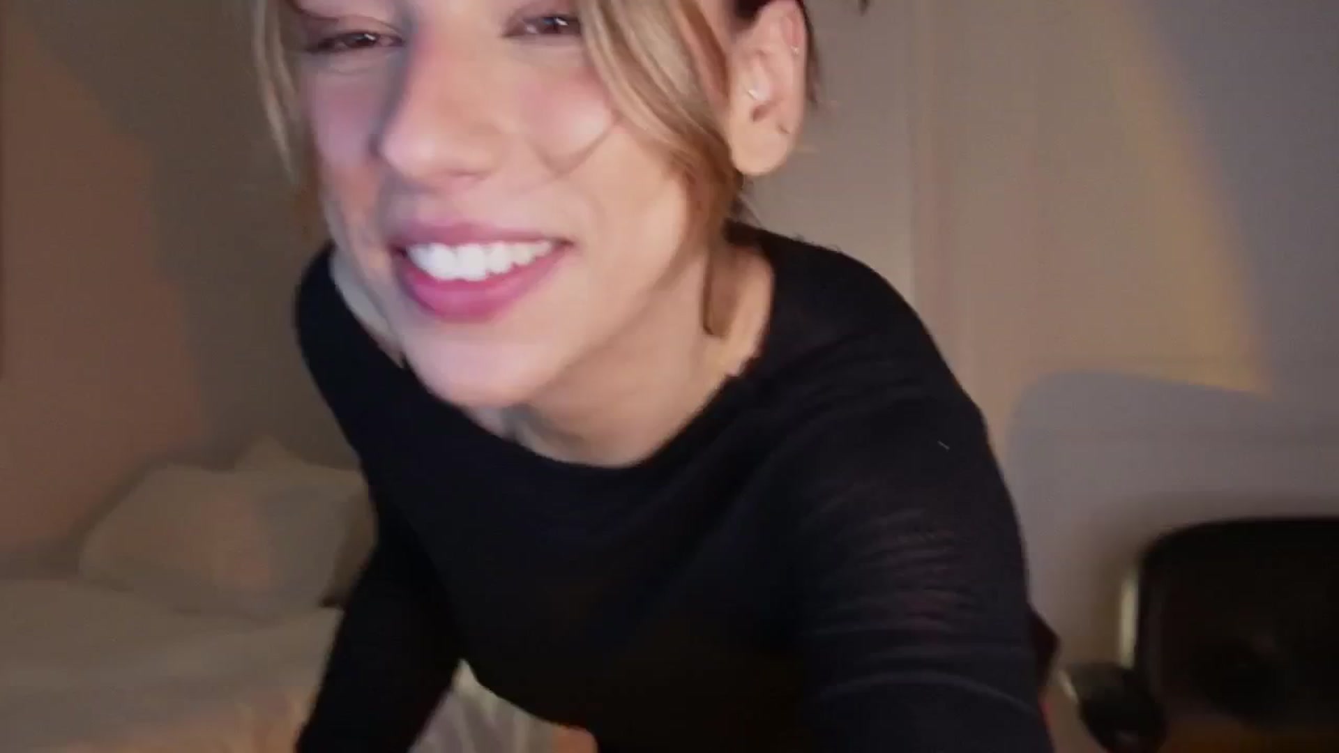 Gallery image thumbnail from AlexaBlancOh's myfreecams stream on, 02/07/2026, 06:11 image 5 of 20