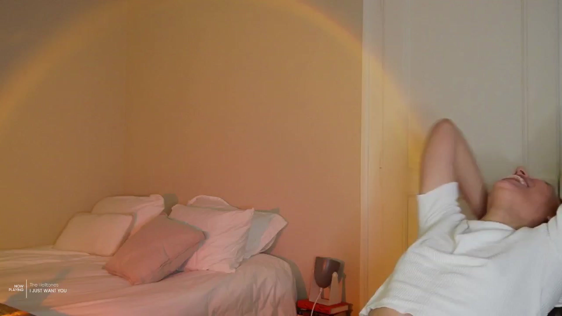 Gallery image thumbnail from AlexaBlancOh's myfreecams stream on, 03/06/2026, 17:03 image 8 of 20