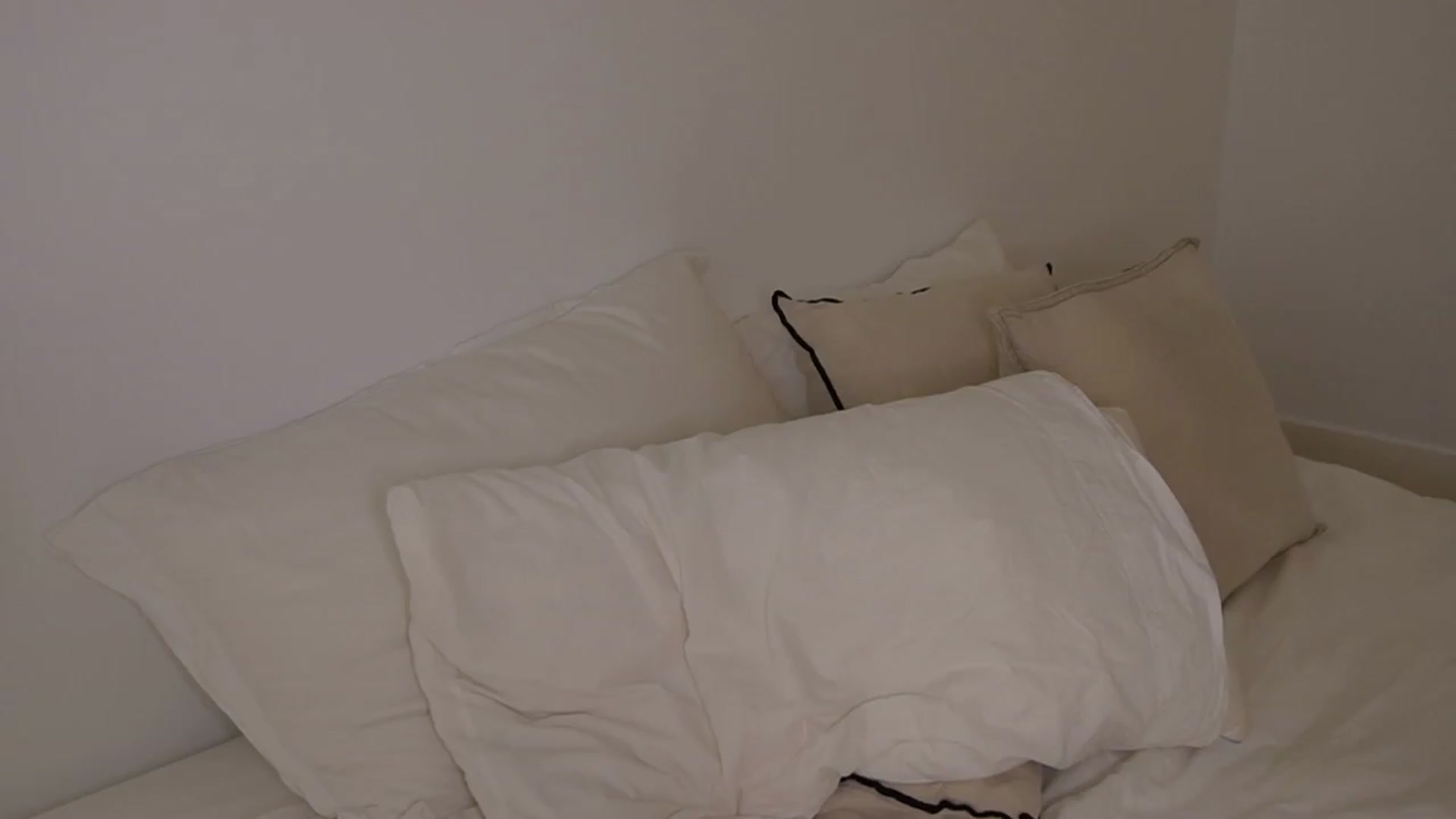Gallery image thumbnail from AlexaBlancOh's myfreecams stream on, 07/08/2026, 06:09 image 5 of 20