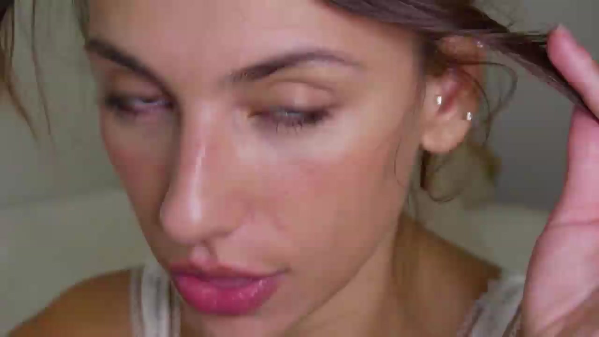 Gallery image thumbnail from AlexaBlancOh's myfreecams stream on, 08/07/2026, 06:29 image 2 of 20