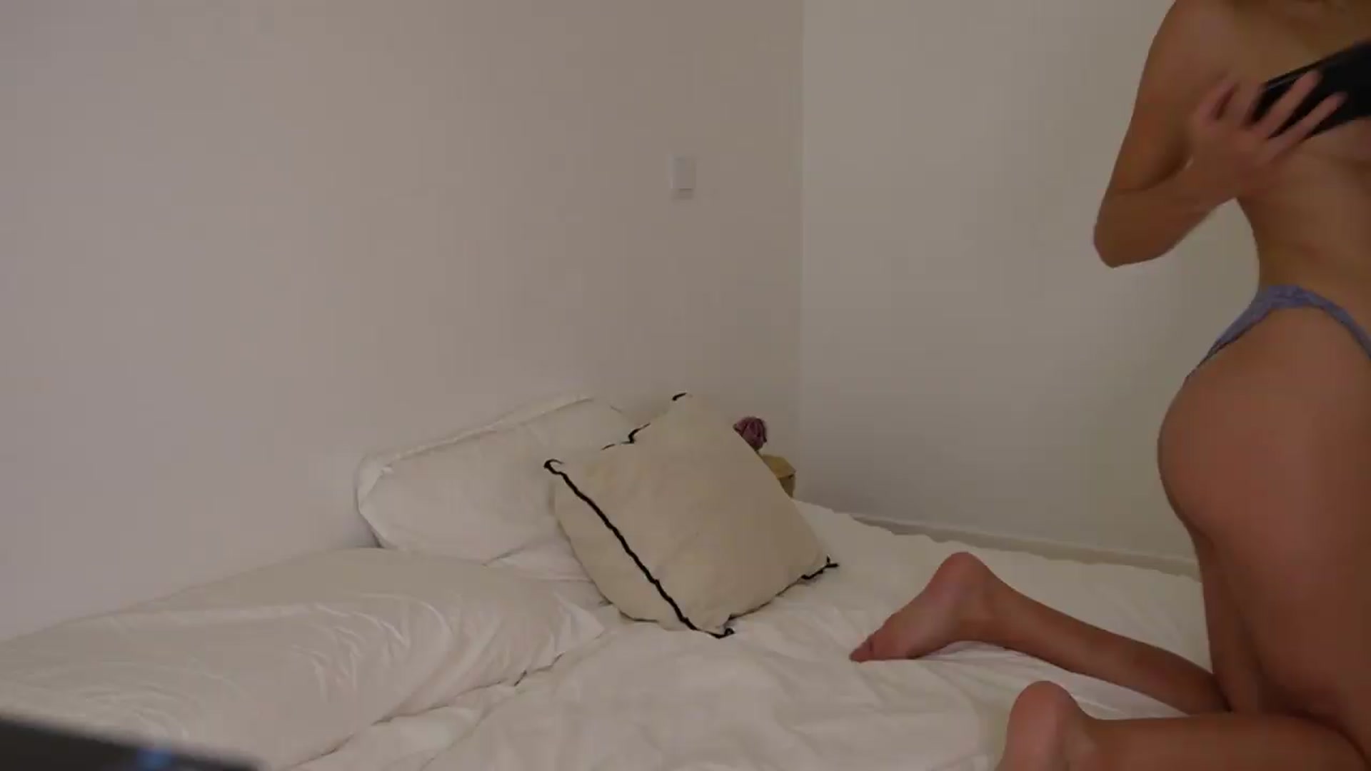 Gallery image thumbnail from AlexaBlancOh's myfreecams stream on, 09/03/2026, 08:43 image 17 of 20
