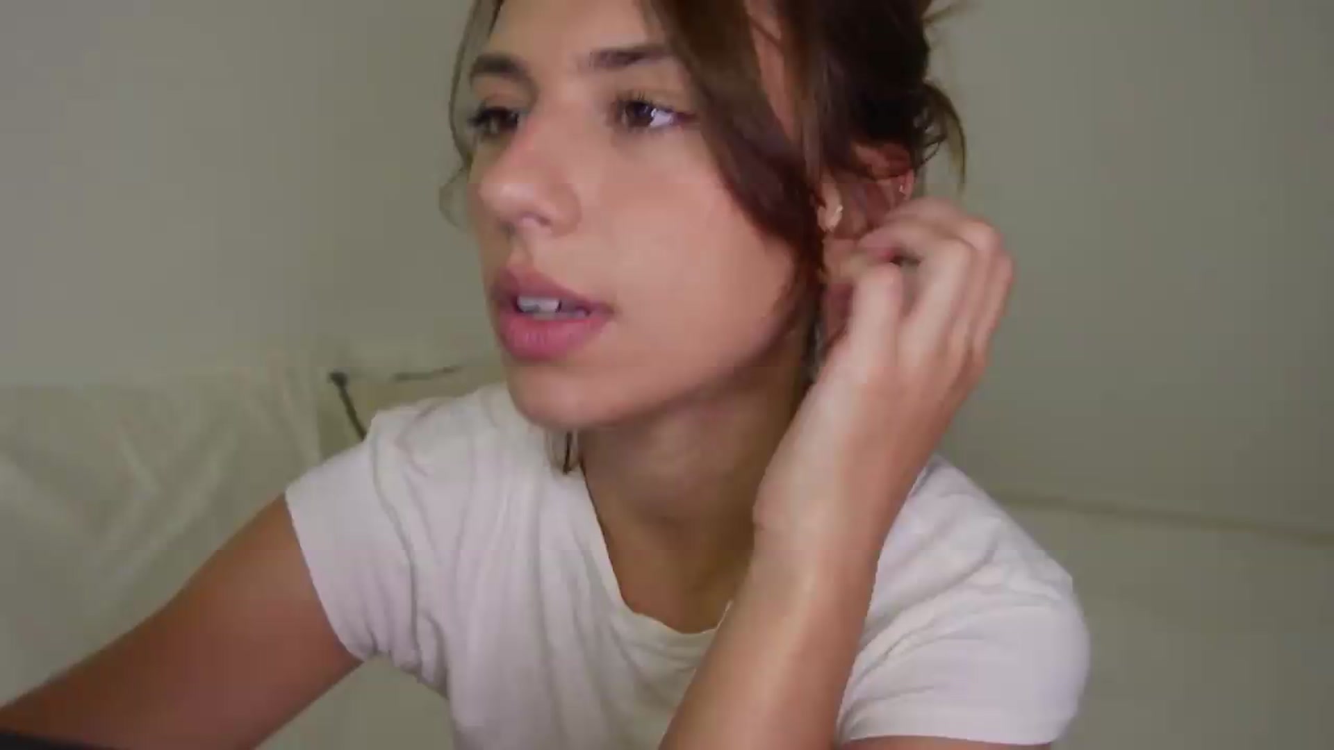Gallery image thumbnail from AlexaBlancOh's myfreecams stream on, 09/04/2026, 06:14 image 5 of 20