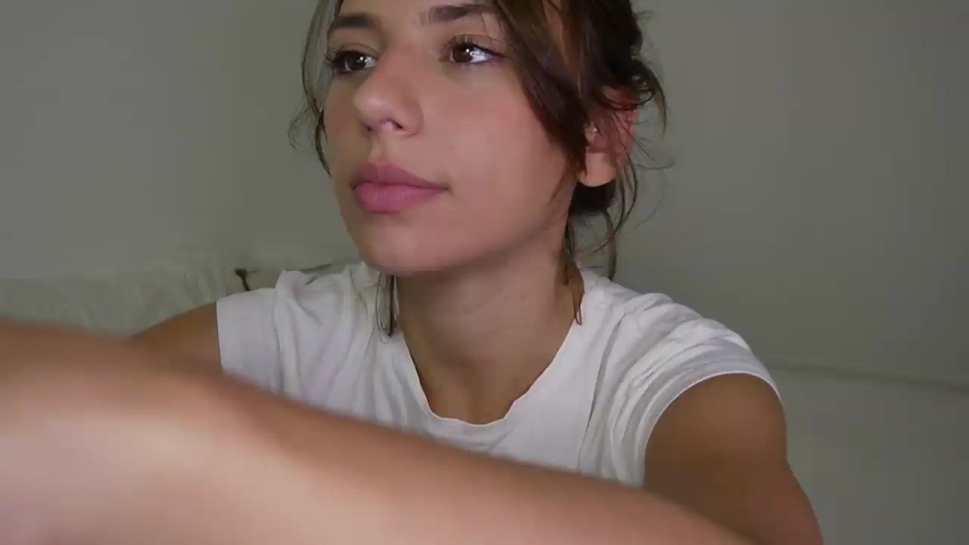 Gallery image thumbnail from AlexaBlancOh's myfreecams stream on, 09/04/2026, 06:14 image 6 of 20