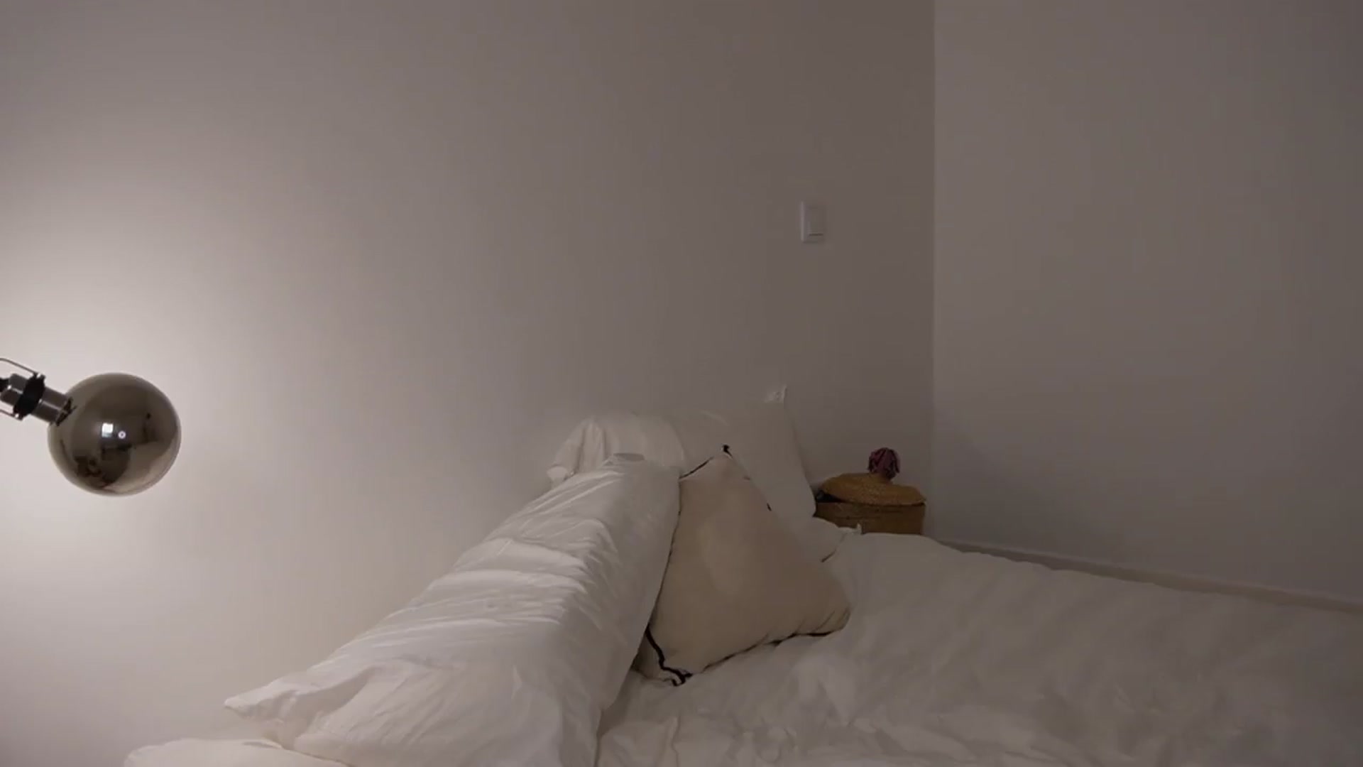 Gallery image thumbnail from AlexaBlancOh's myfreecams stream on, 09/04/2026, 08:07 image 4 of 20
