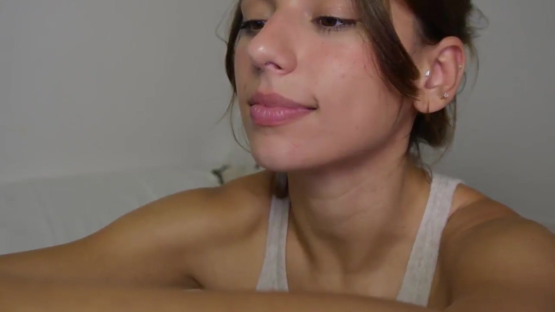Gallery image thumbnail from AlexaBlancOh's myfreecams stream on, 09/04/2026, 08:18 image 12 of 20