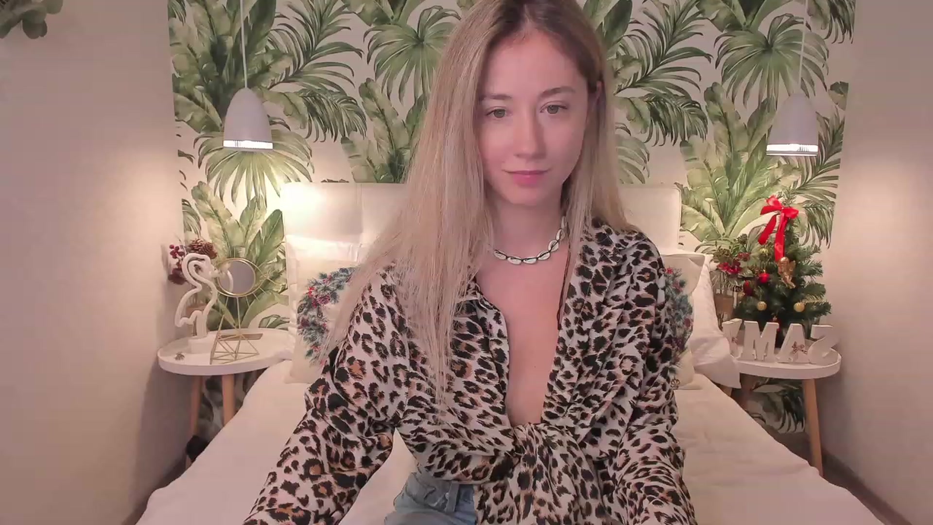 Gallery image thumbnail from AlexaBrightt's myfreecams stream on, 01/05/2023, 17:04 image 5 of 20