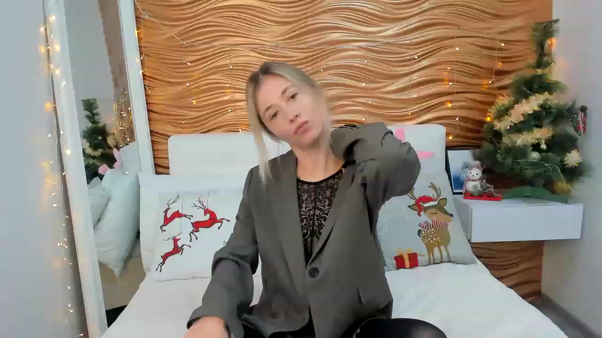 Gallery image thumbnail from AlexaBrightt's myfreecams stream on, 01/06/2023, 14:07 image 14 of 20
