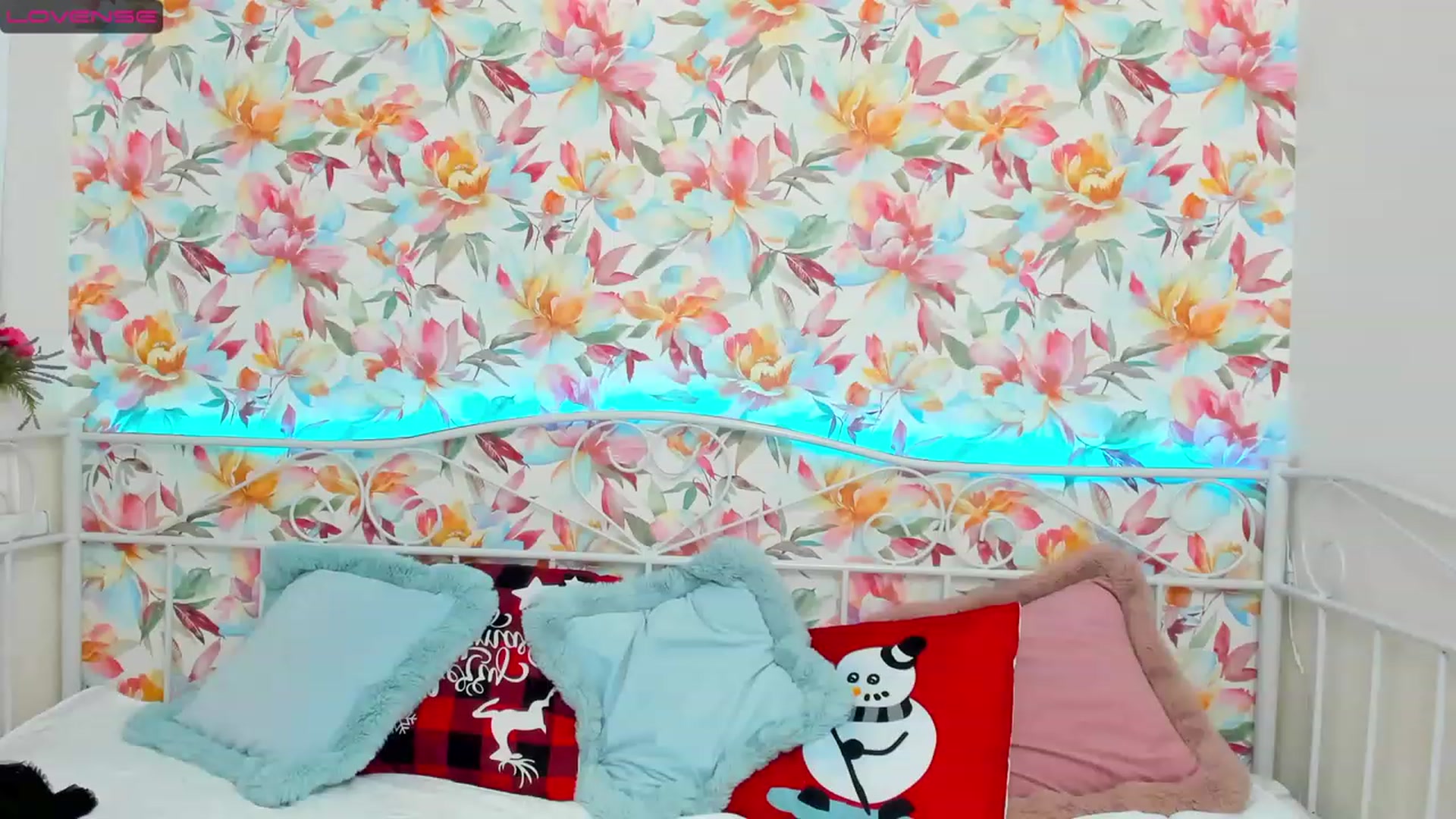 Gallery image thumbnail from AlexaBrightt's myfreecams stream on, 01/07/2023, 12:12 image 13 of 20