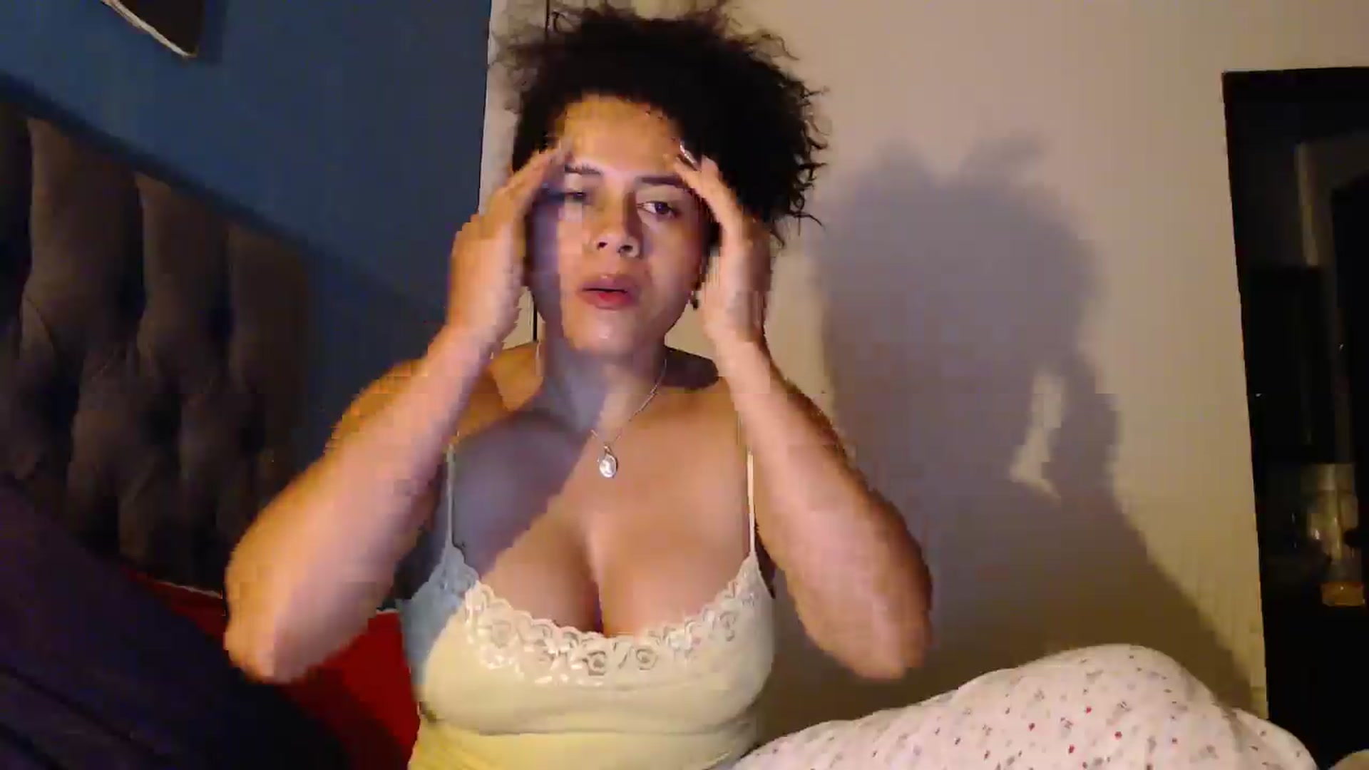 Gallery image thumbnail from AlexaBrum's myfreecams stream on, 12/19/2024, 08:02 image 15 of 20