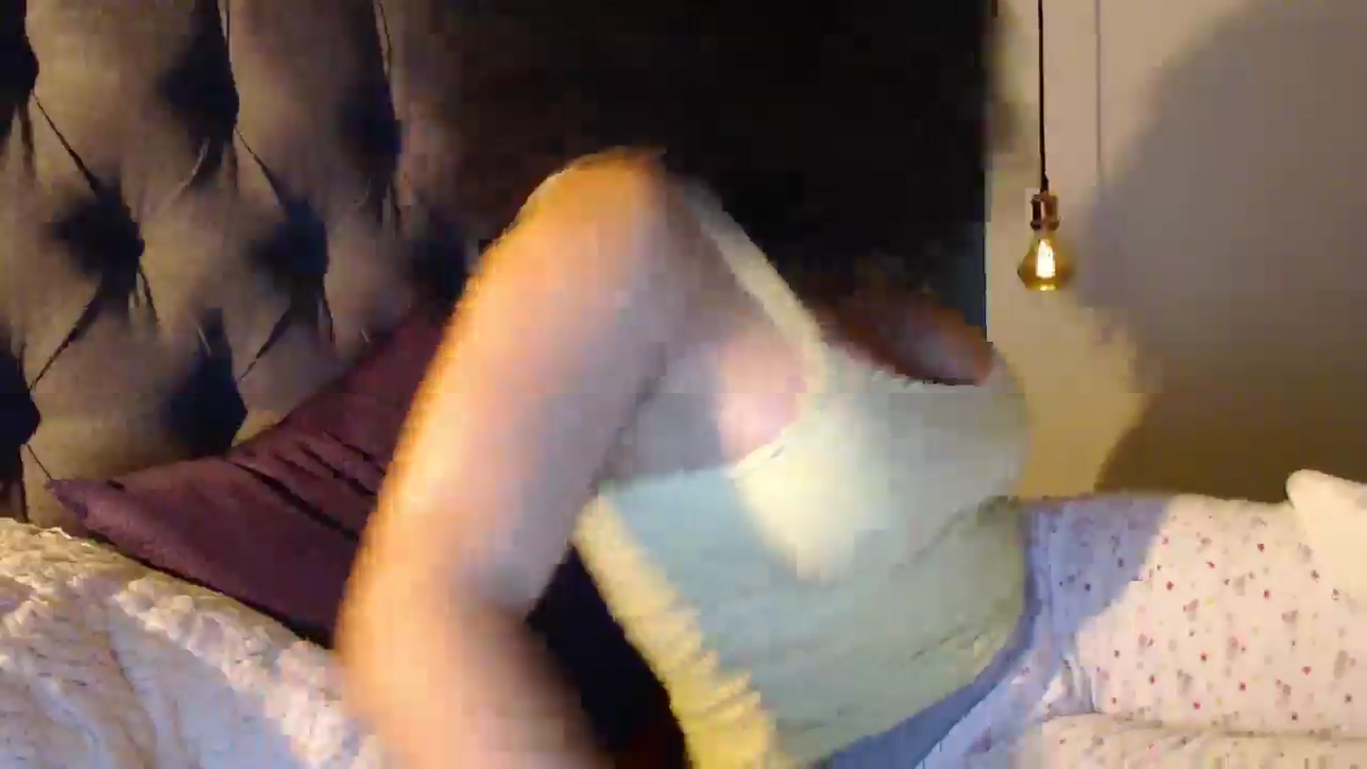 Gallery image thumbnail from AlexaBrum's myfreecams stream on, 12/19/2024, 08:02 image 4 of 20