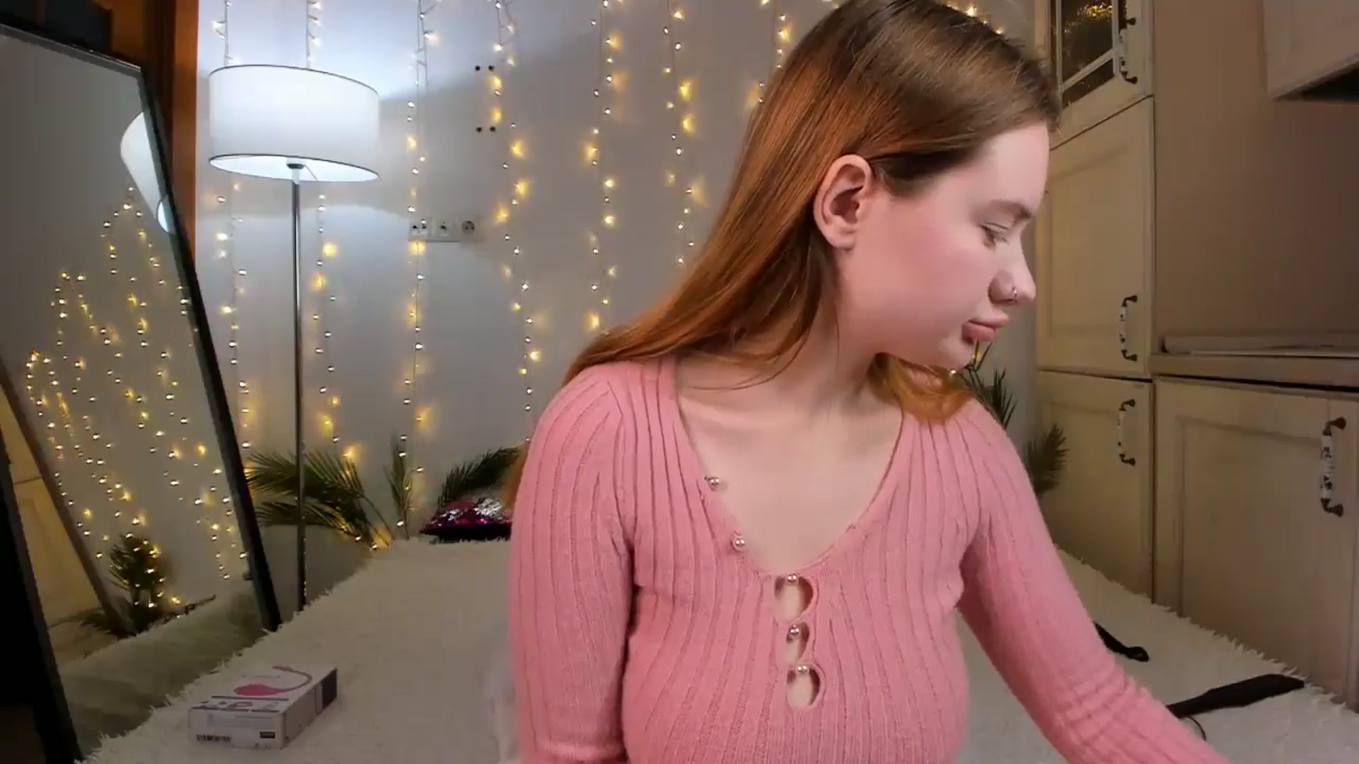 Gallery image thumbnail from AlexaEvans's myfreecams stream on, 12/26/2024, 12:59 image 13 of 20