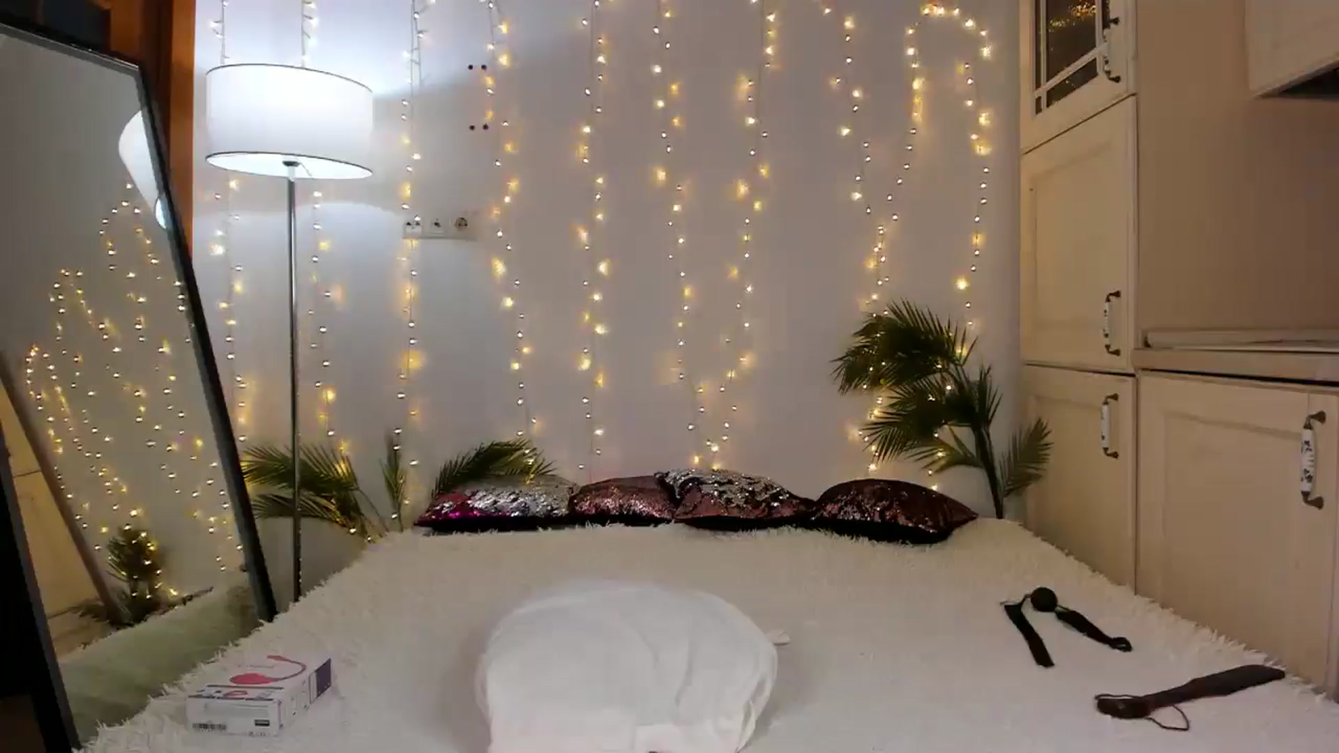 Gallery image thumbnail from AlexaEvans's myfreecams stream on, 12/26/2024, 12:59 image 10 of 20