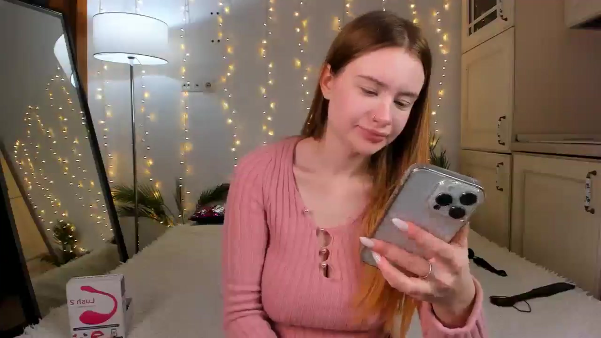 Gallery image thumbnail from AlexaEvans's myfreecams stream on, 12/26/2024, 13:40 image 11 of 20