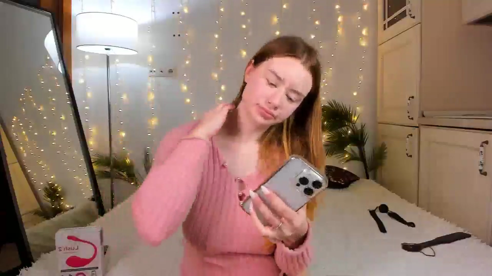 Gallery image thumbnail from AlexaEvans's myfreecams stream on, 12/26/2024, 13:40 image 4 of 20