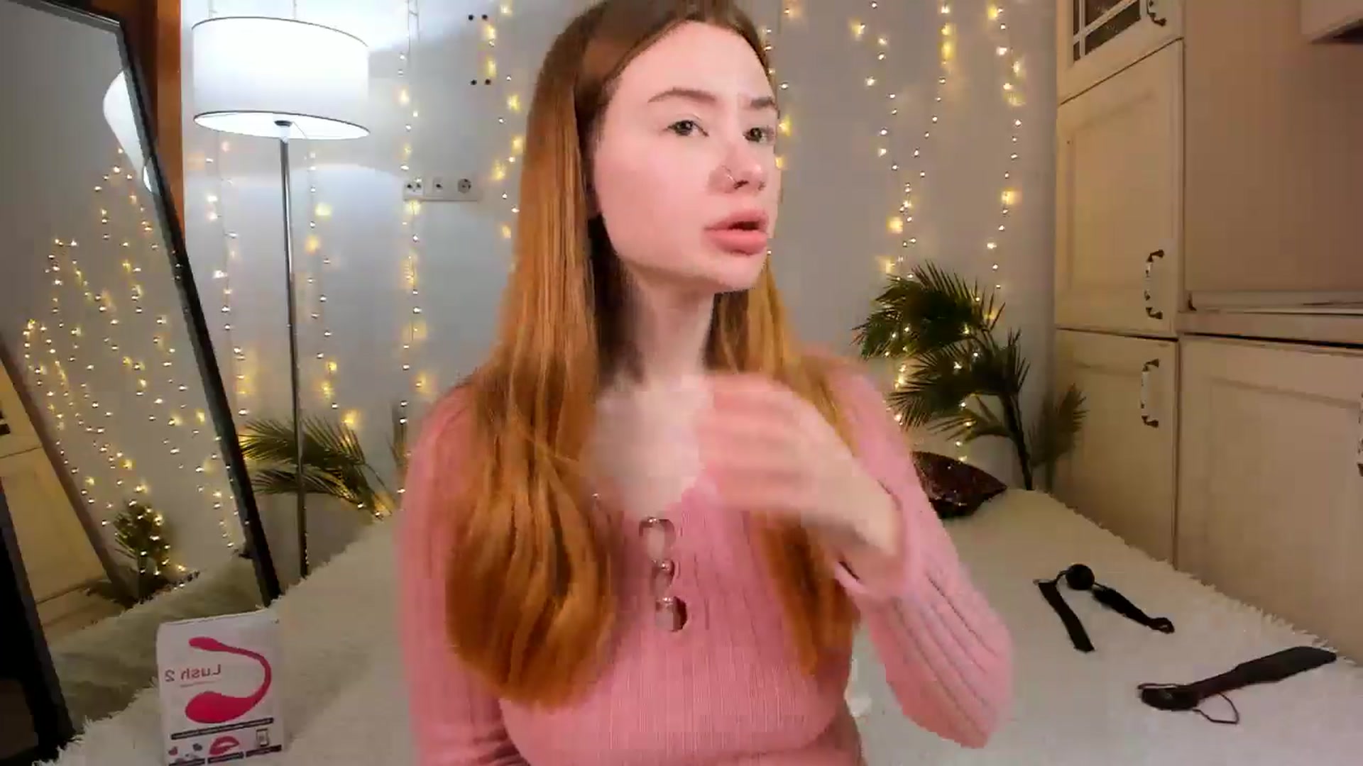 Gallery image thumbnail from AlexaEvans's myfreecams stream on, 12/26/2024, 14:32 image 5 of 20