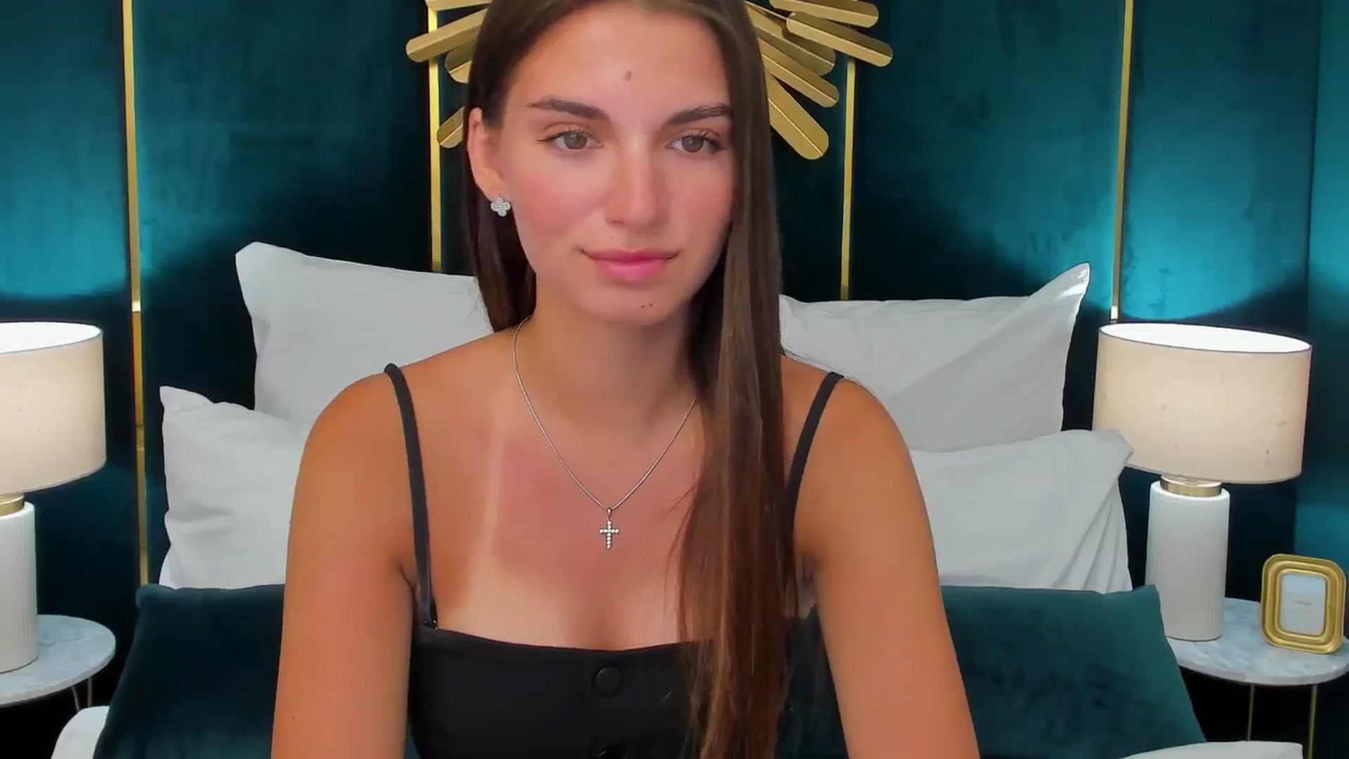 Gallery image thumbnail from AlexaG's myfreecams stream on, 07/05/2025, 10:54 image 11 of 20