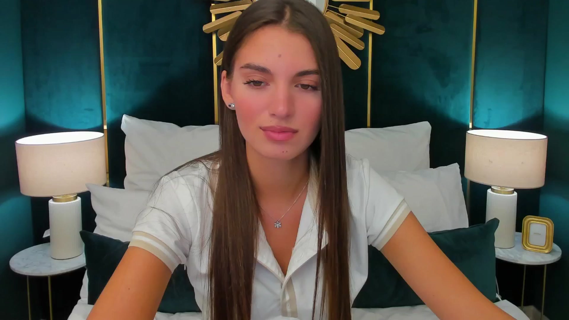 Gallery image thumbnail from AlexaG's myfreecams stream on, 07/25/2025, 09:51 image 12 of 20