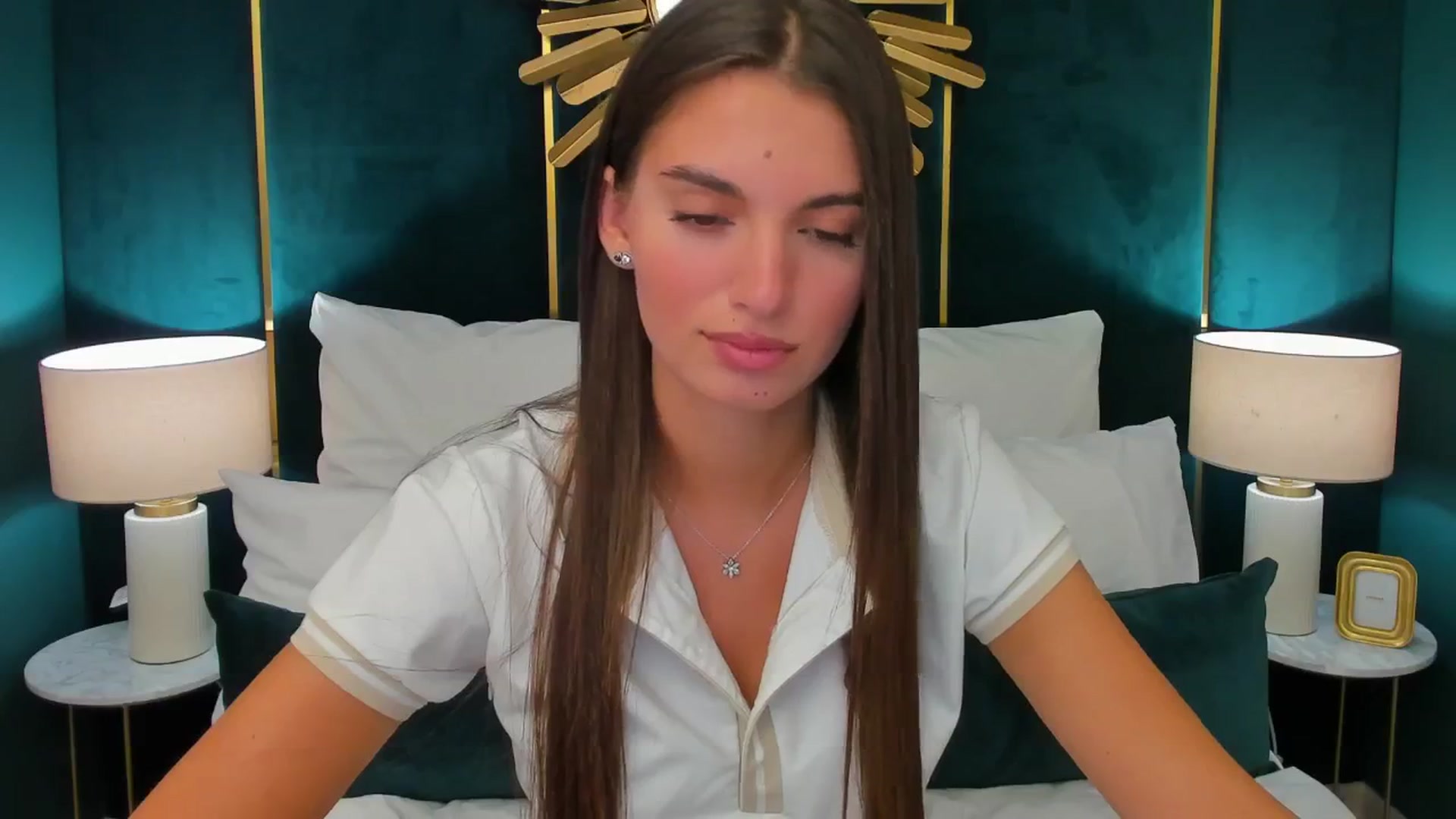 Gallery image thumbnail from AlexaG's myfreecams stream on, 07/25/2025, 09:51 image 13 of 20