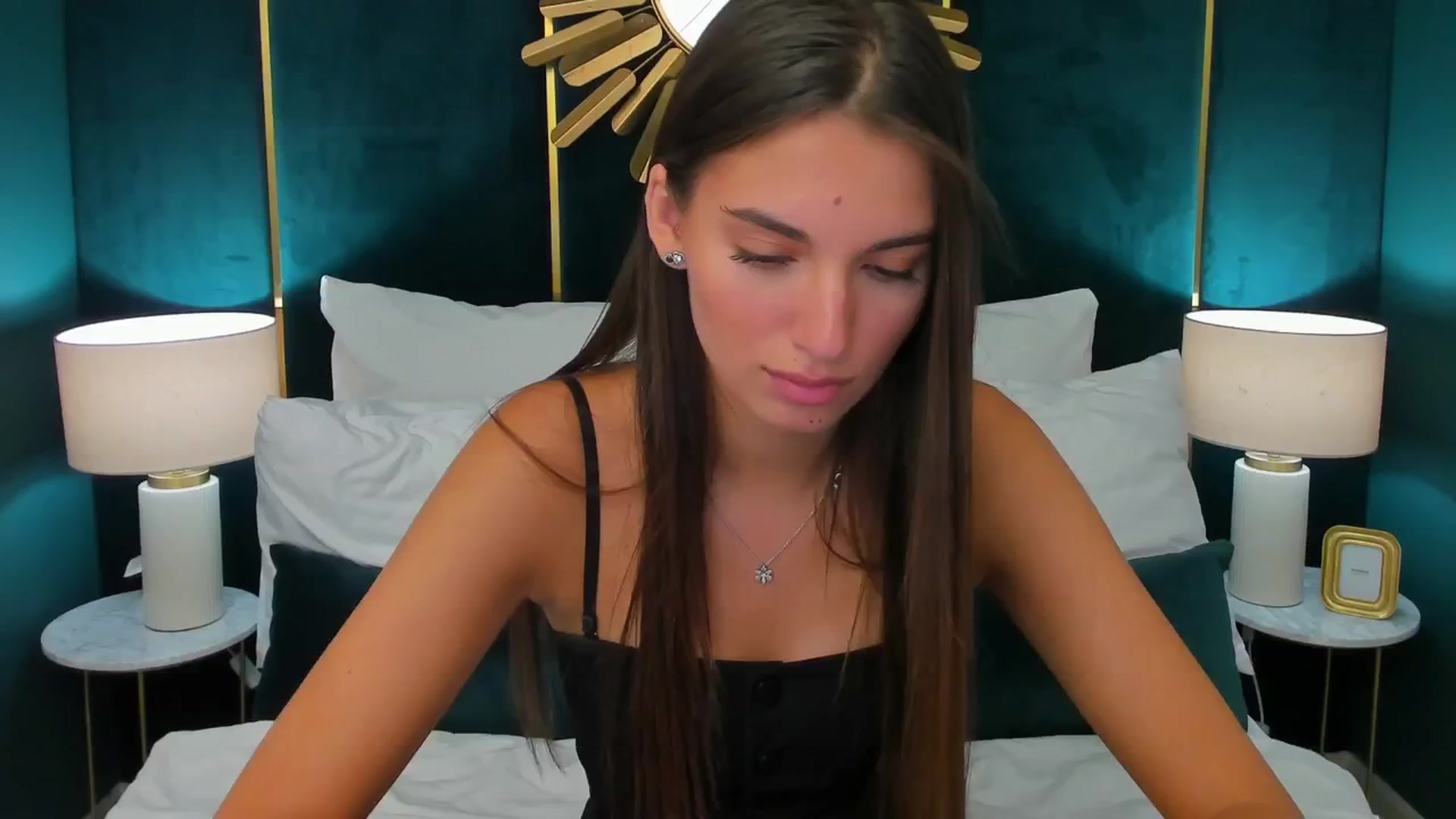 Gallery image thumbnail from AlexaG's myfreecams stream on, 07/26/2025, 09:05 image 19 of 20