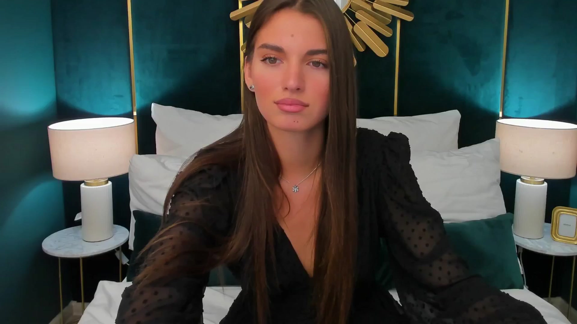 Gallery image thumbnail from AlexaG's myfreecams stream on, 07/27/2025, 09:10 image 1 of 20