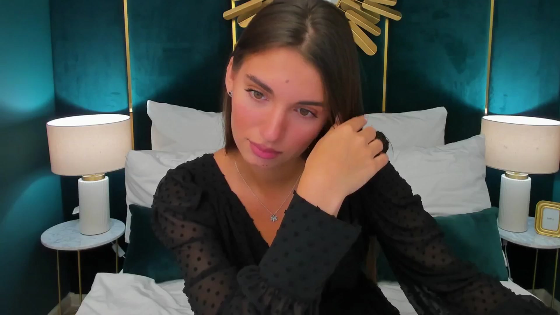 Gallery image thumbnail from AlexaG's myfreecams stream on, 07/27/2025, 09:10 image 7 of 20