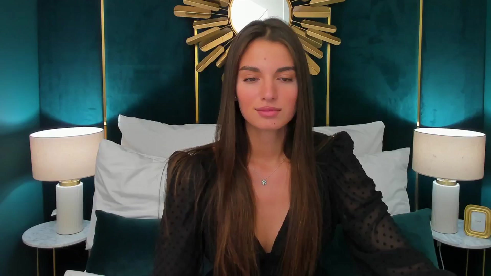 Gallery image thumbnail from AlexaG's myfreecams stream on, 07/27/2025, 10:37 image 18 of 20