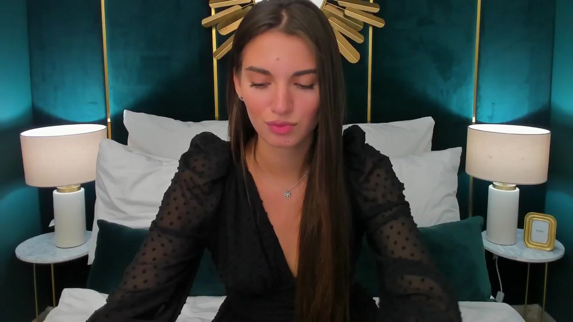 Gallery image thumbnail from AlexaG's myfreecams stream on, 07/27/2025, 11:10 image 3 of 20