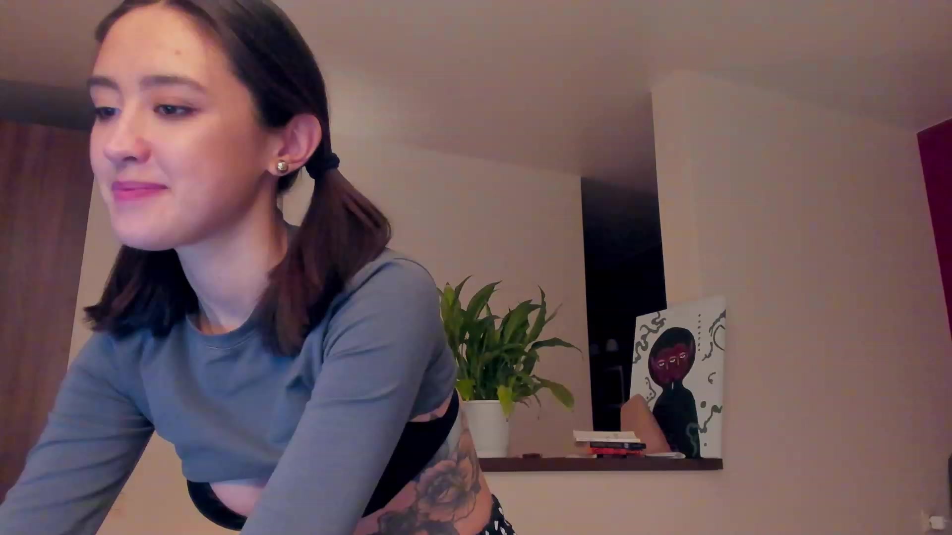 Gallery image thumbnail from AlexaGirl1's myfreecams stream on, 11/16/2022, 18:04 image 17 of 20