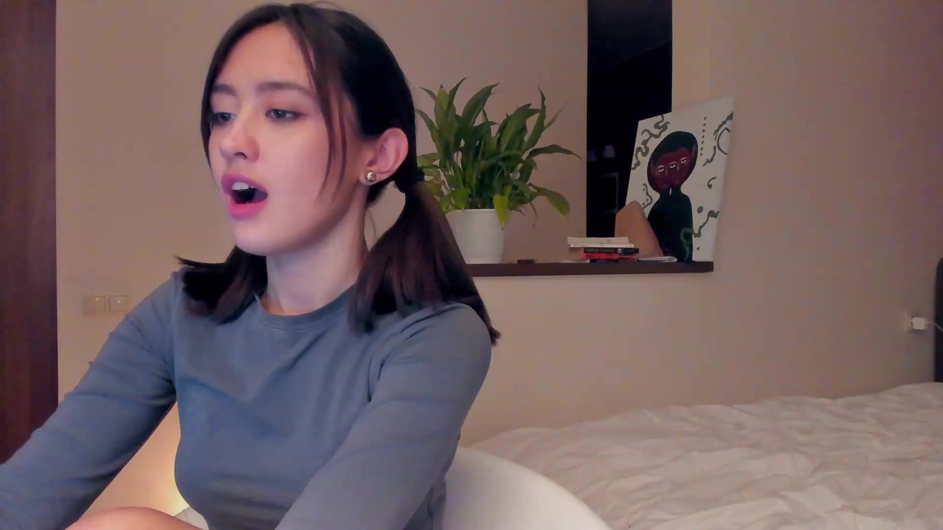 Gallery image thumbnail from AlexaGirl1's myfreecams stream on, 11/16/2022, 18:04 image 4 of 20