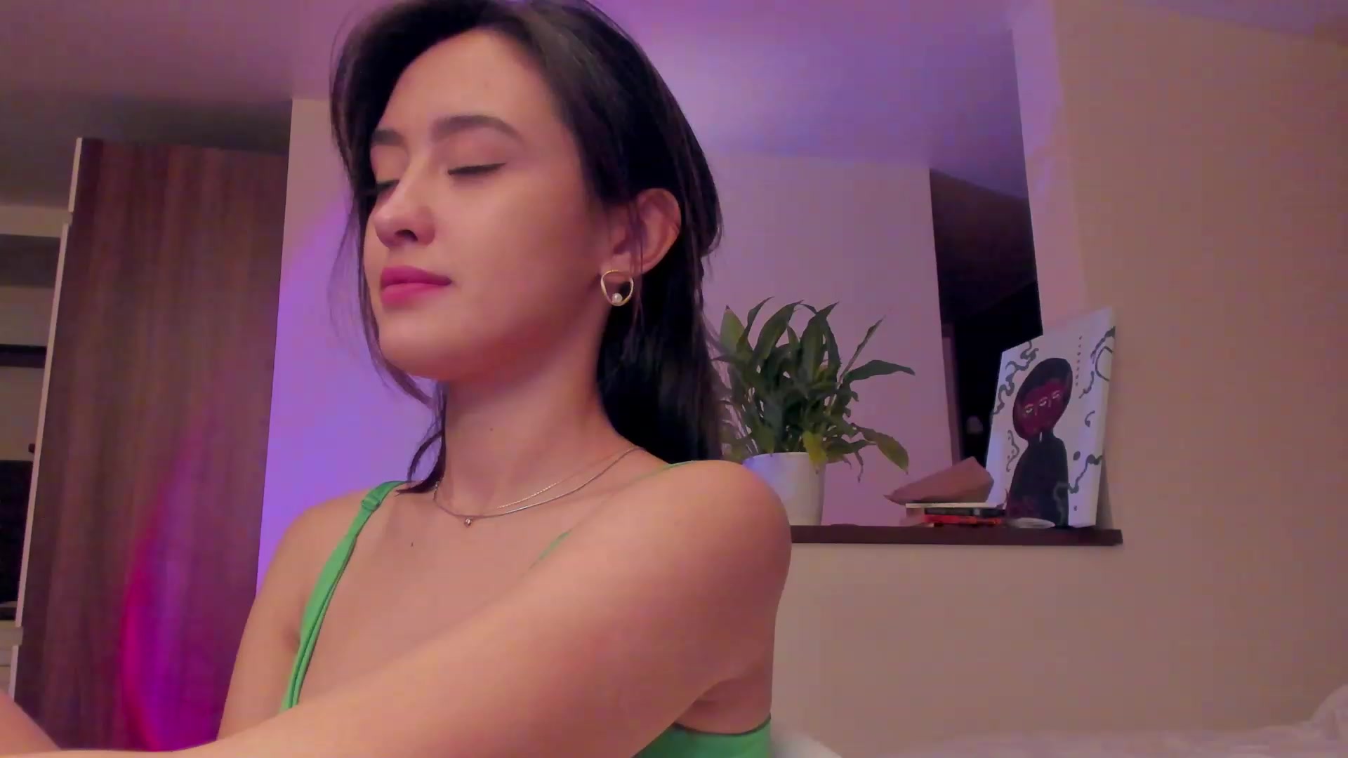 Gallery image thumbnail from AlexaGirl1's myfreecams stream on, 11/21/2022, 16:30 image 1 of 20