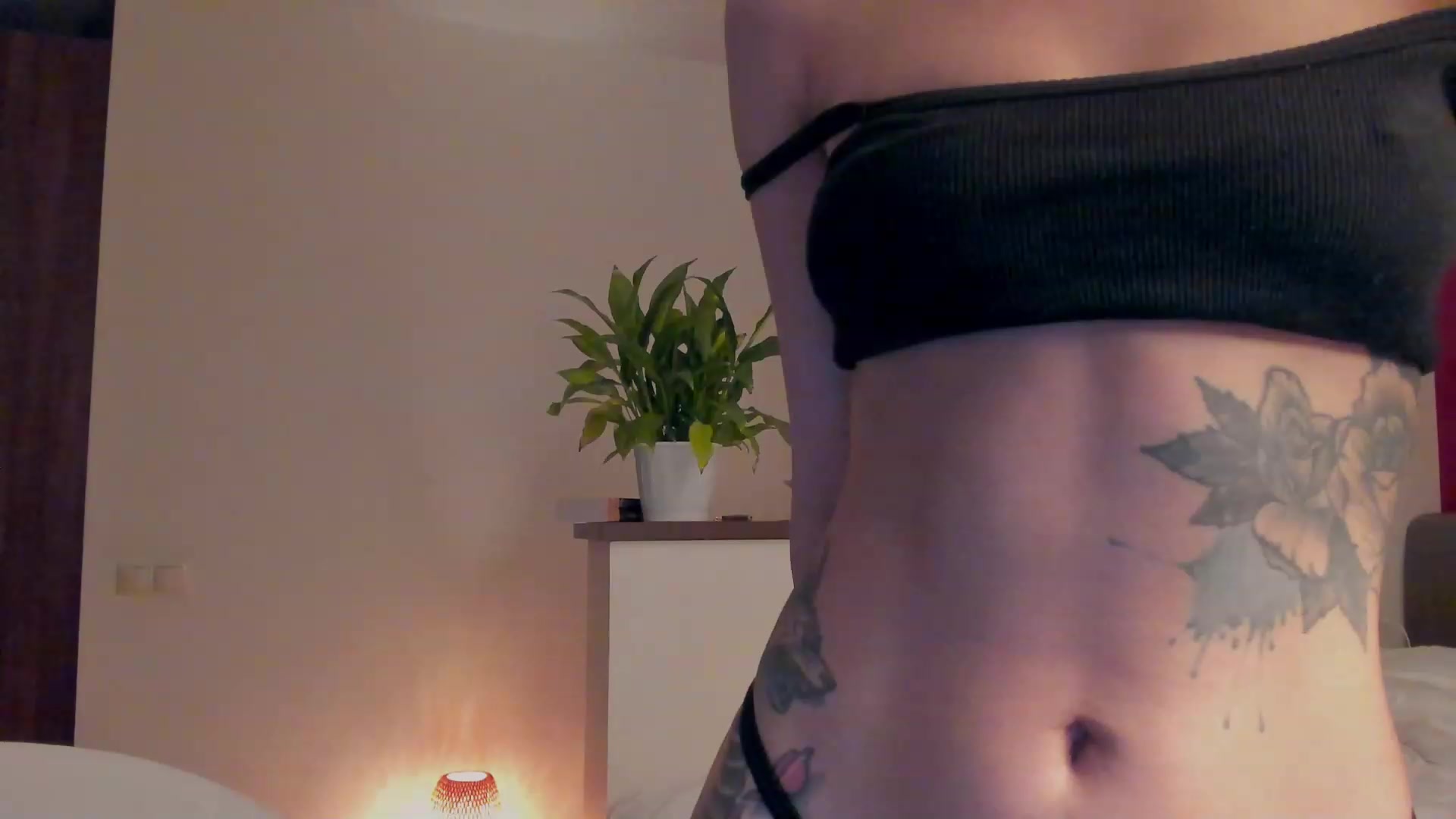 Gallery image thumbnail from AlexaGirl1's myfreecams stream on, 11/22/2022, 17:13 image 2 of 20