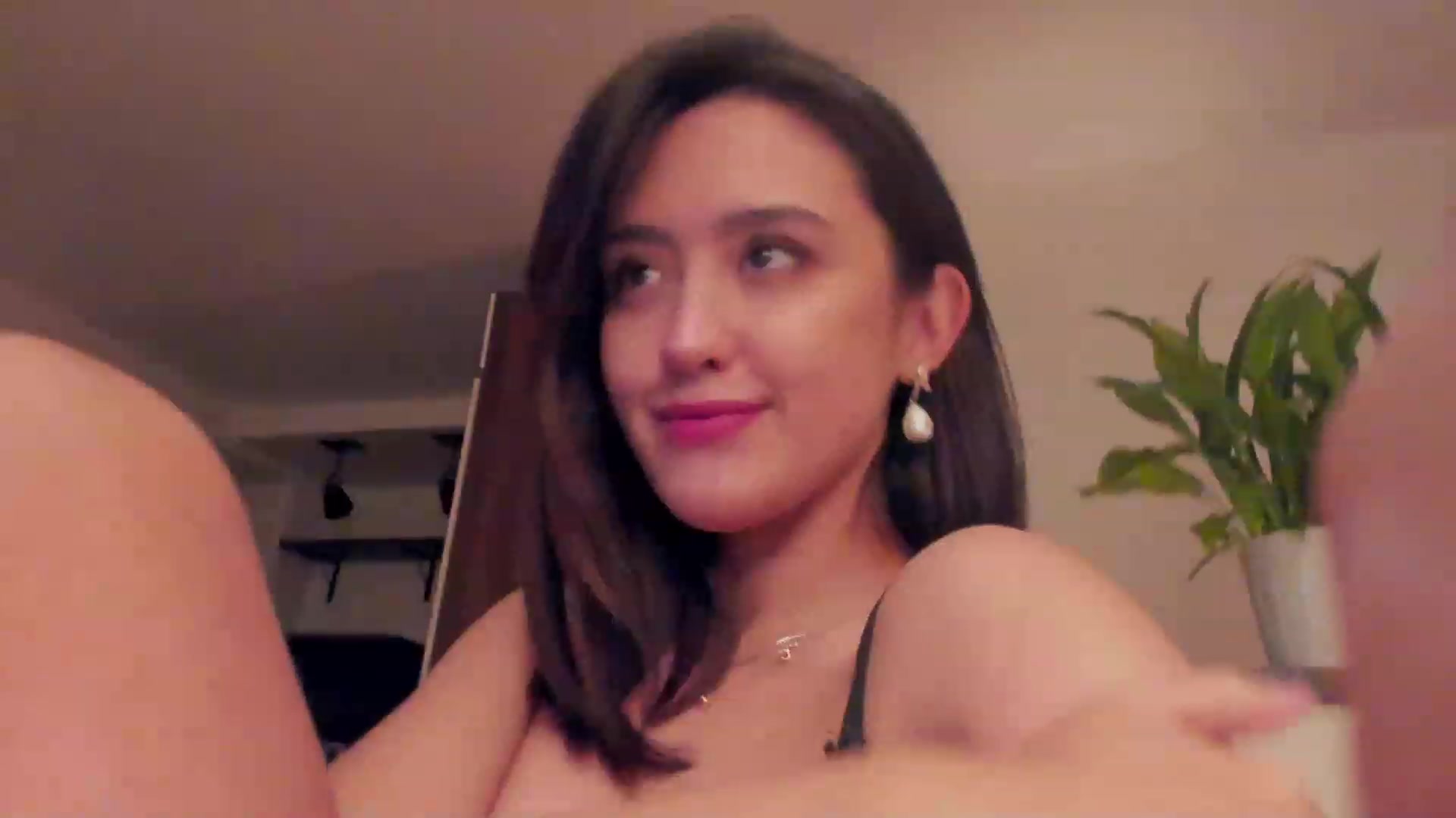 Gallery image thumbnail from AlexaGirl1's myfreecams stream on, 11/28/2022, 20:45 image 12 of 20