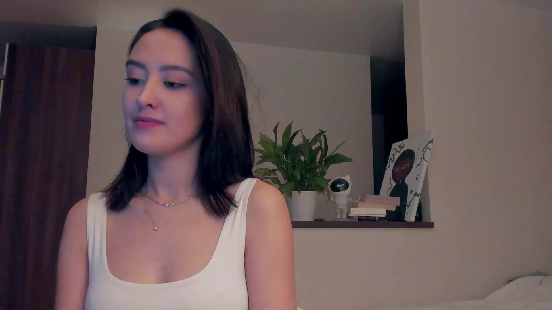 Gallery image thumbnail from AlexaGirl1's myfreecams stream on, 12/19/2022, 18:37 image 15 of 20