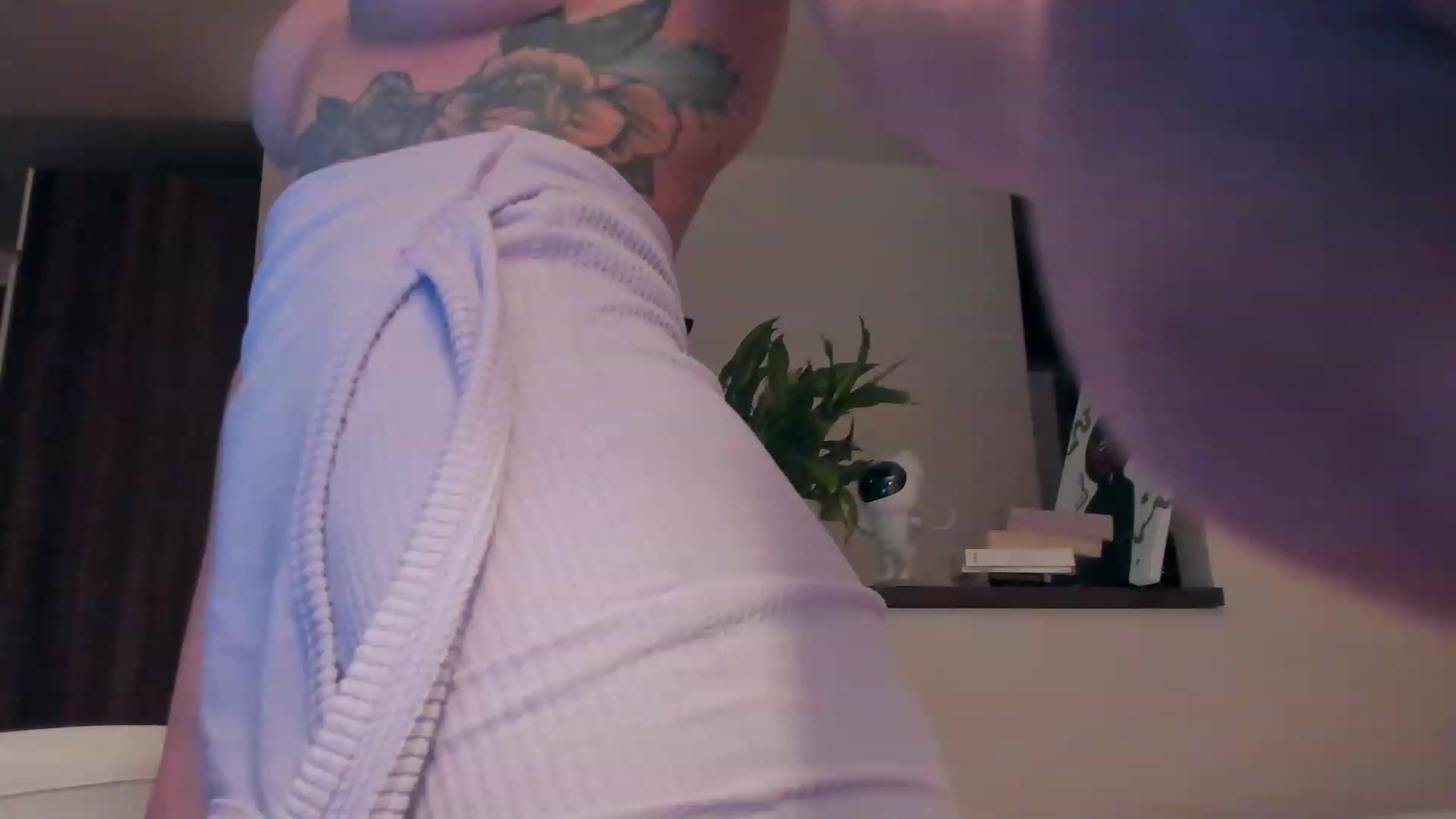 Gallery image thumbnail from AlexaGirl1's myfreecams stream on, 12/23/2022, 15:48 image 5 of 20