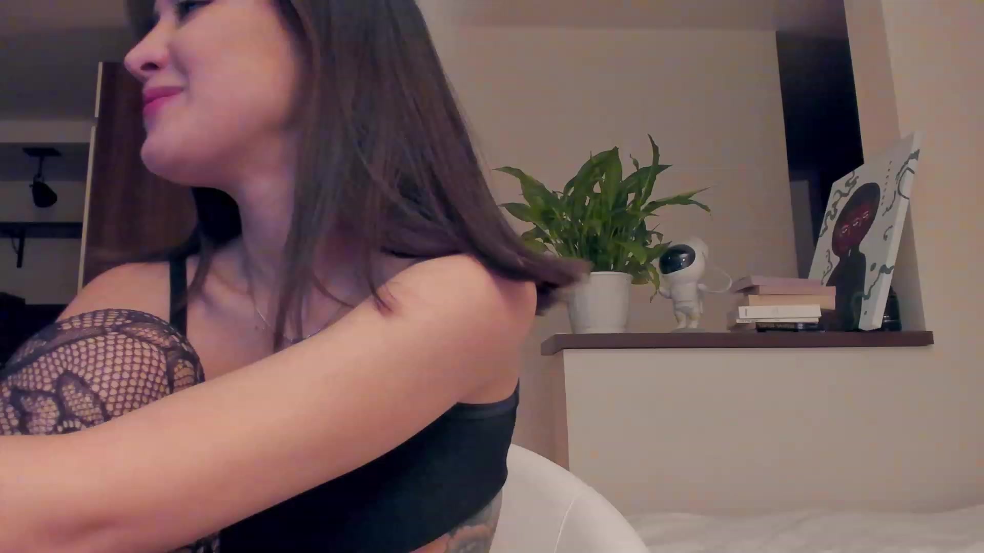 Gallery image thumbnail from AlexaGirl1's myfreecams stream on, 12/26/2022, 17:09 image 4 of 20