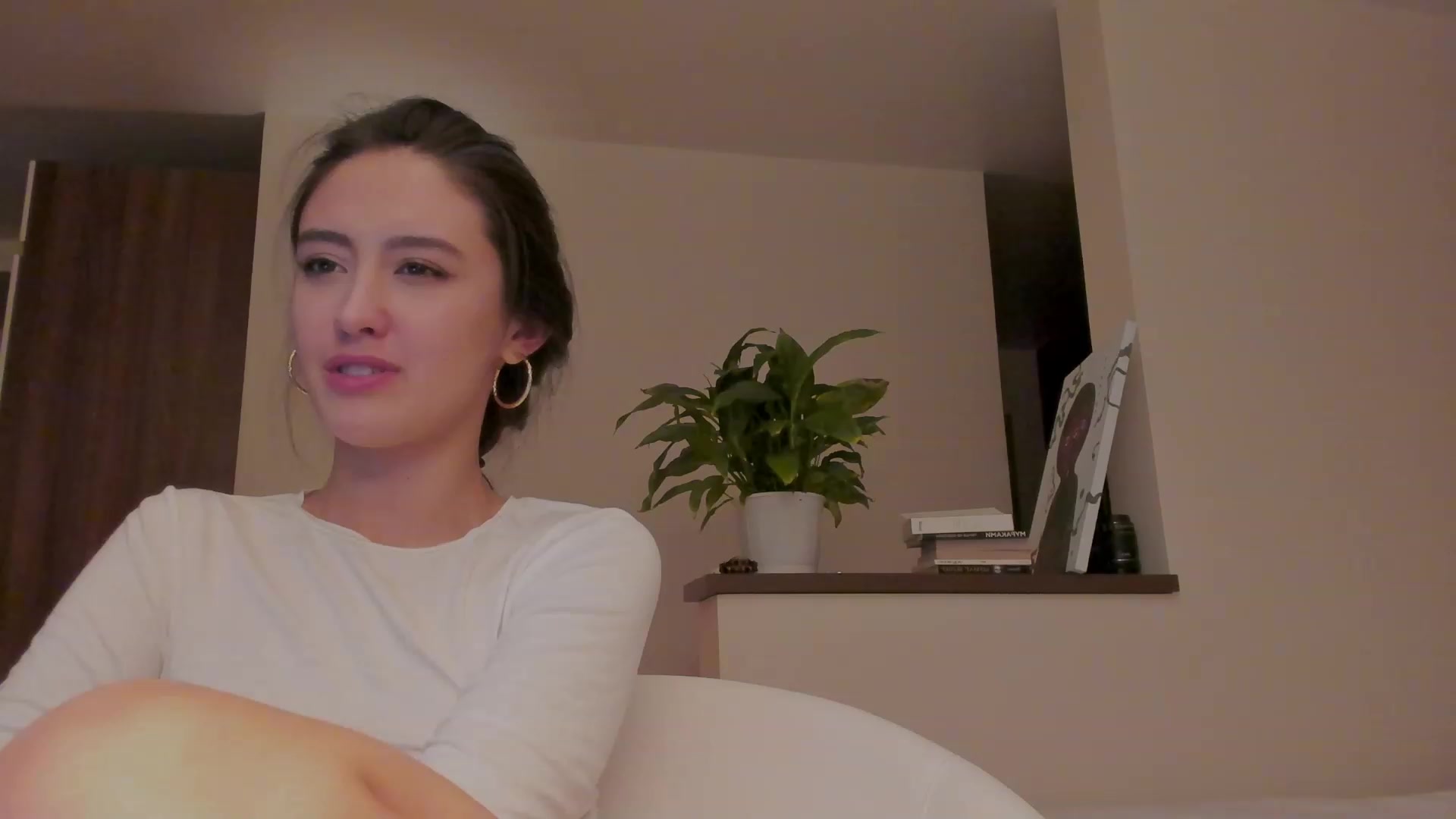 Gallery image thumbnail from AlexaGirl1's myfreecams stream on, 03/26/2023, 18:18 image 10 of 20