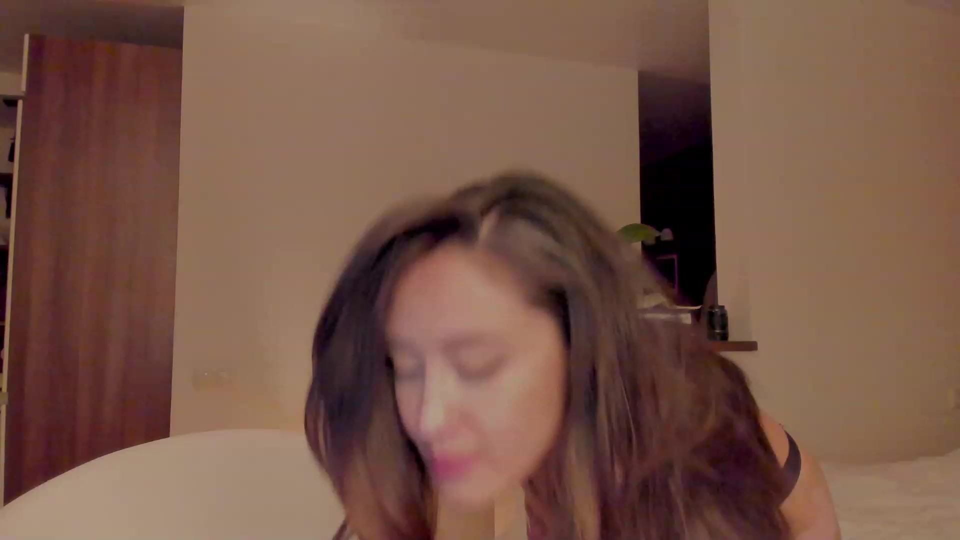 Gallery image thumbnail from AlexaGirl1's myfreecams stream on, 06/01/2023, 17:44 image 6 of 20