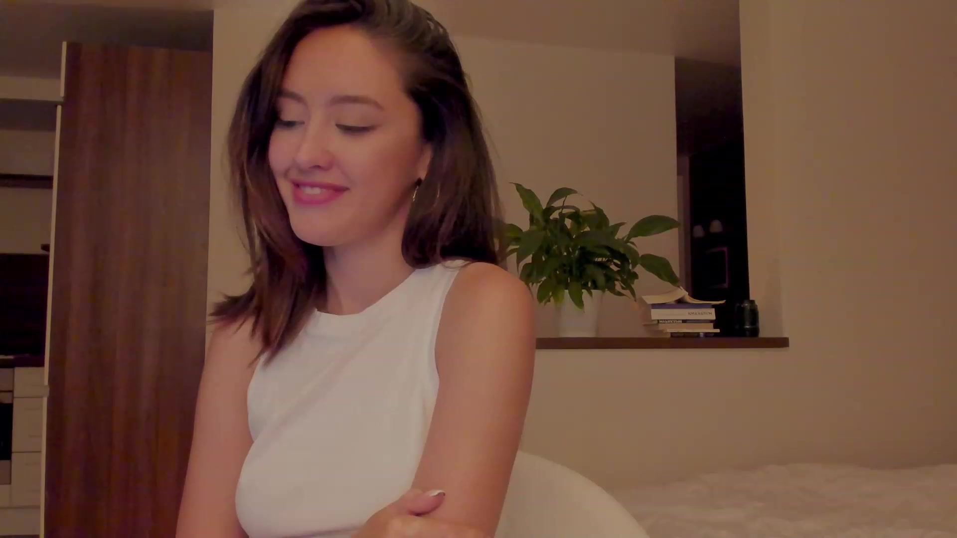 Gallery image thumbnail from AlexaGirl1's myfreecams stream on, 06/01/2023, 18:29 image 15 of 20