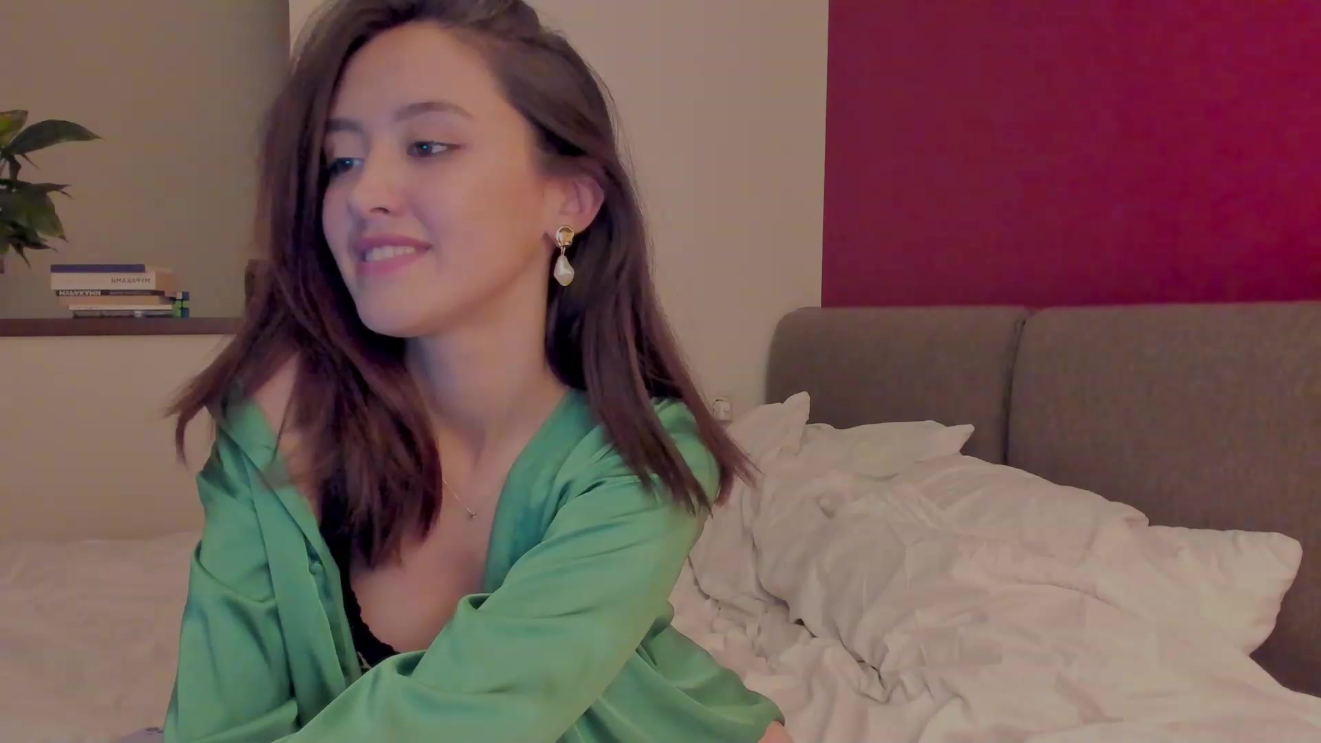 Gallery image thumbnail from AlexaGirl1's myfreecams stream on, 06/02/2023, 17:37 image 13 of 20