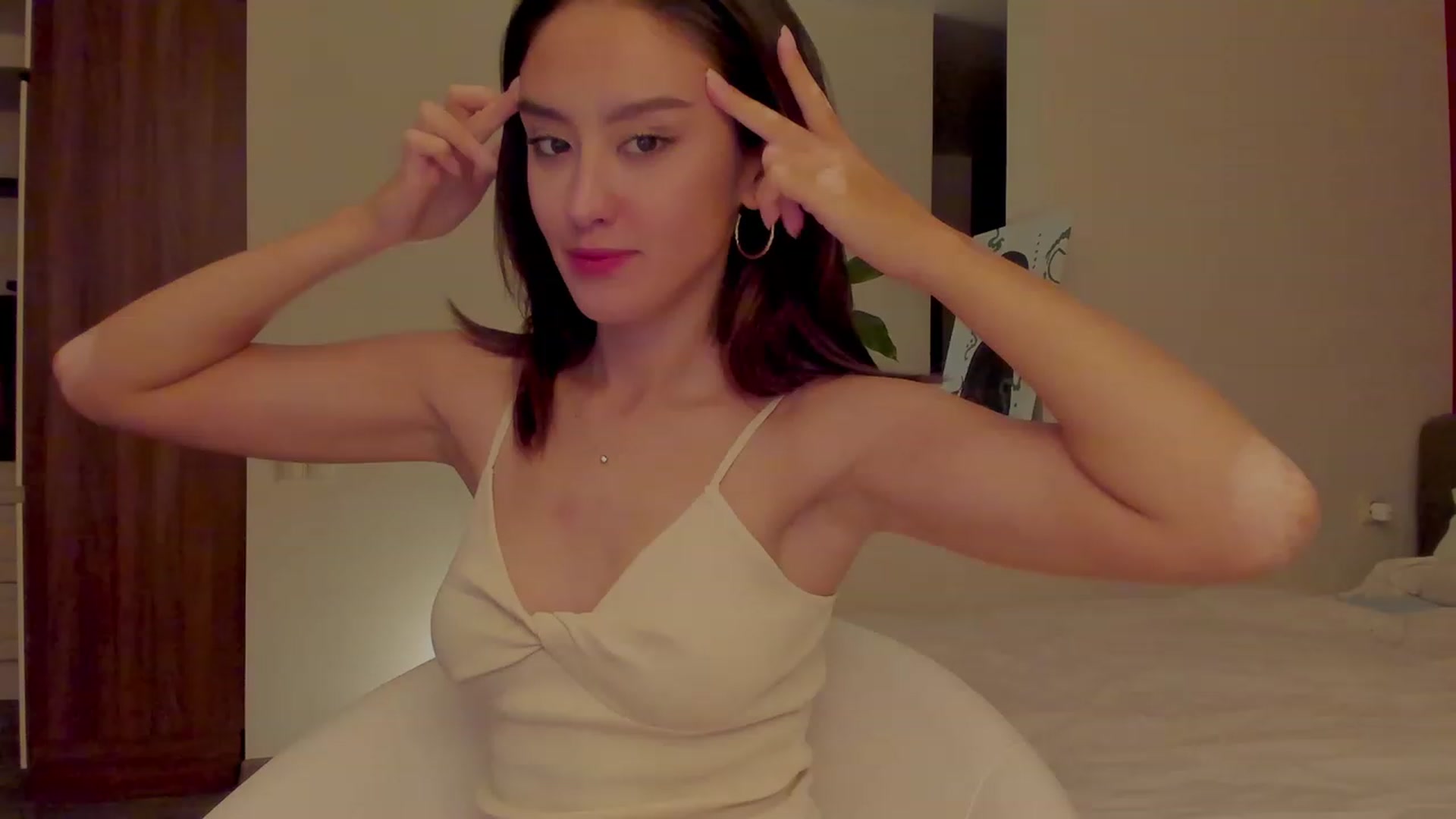 Gallery image thumbnail from AlexaGirl1's myfreecams stream on, 06/15/2023, 18:04 image 6 of 20