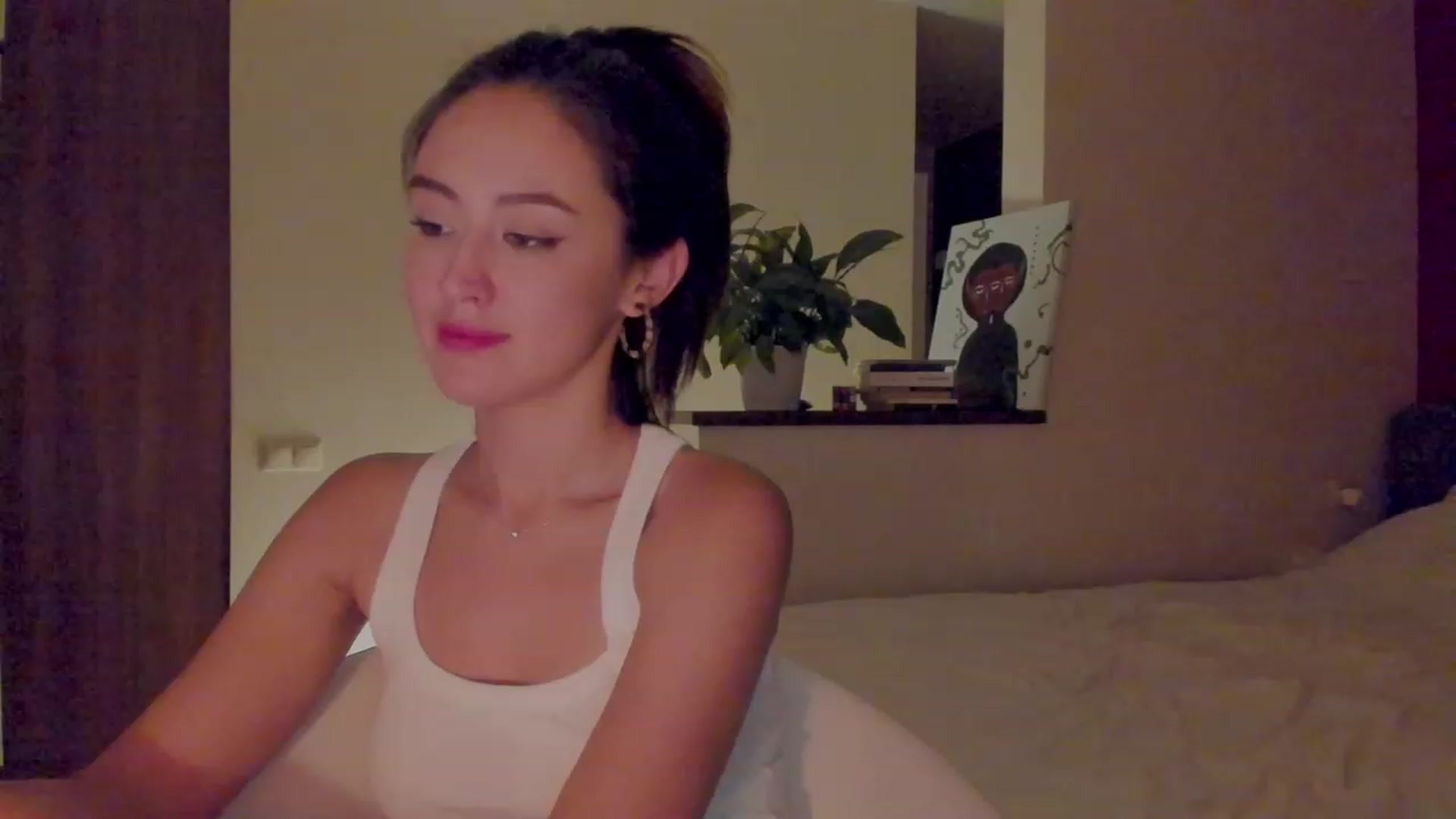Gallery image thumbnail from AlexaGirl1's myfreecams stream on, 07/18/2023, 18:31 image 14 of 20