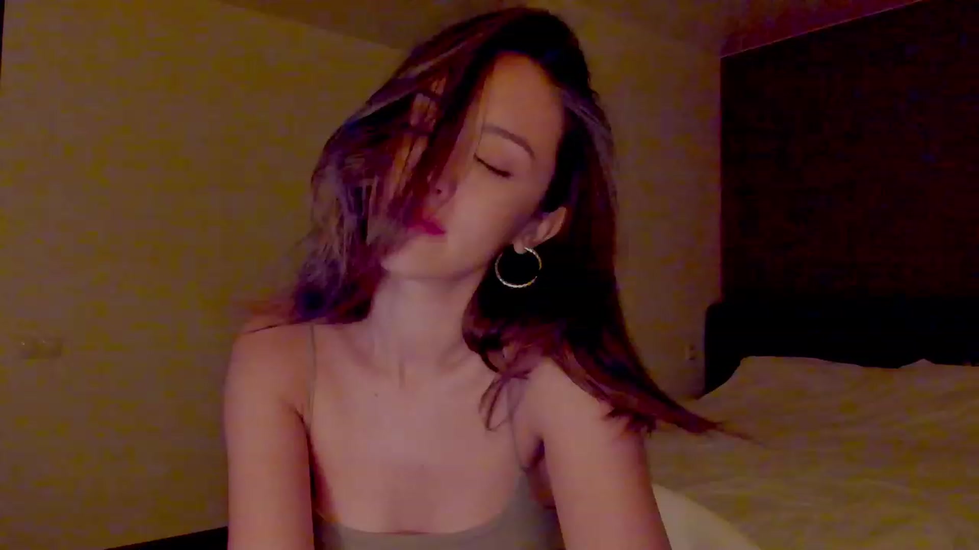 Gallery image thumbnail from AlexaGirl1's myfreecams stream on, 09/30/2023, 19:34 image 16 of 20